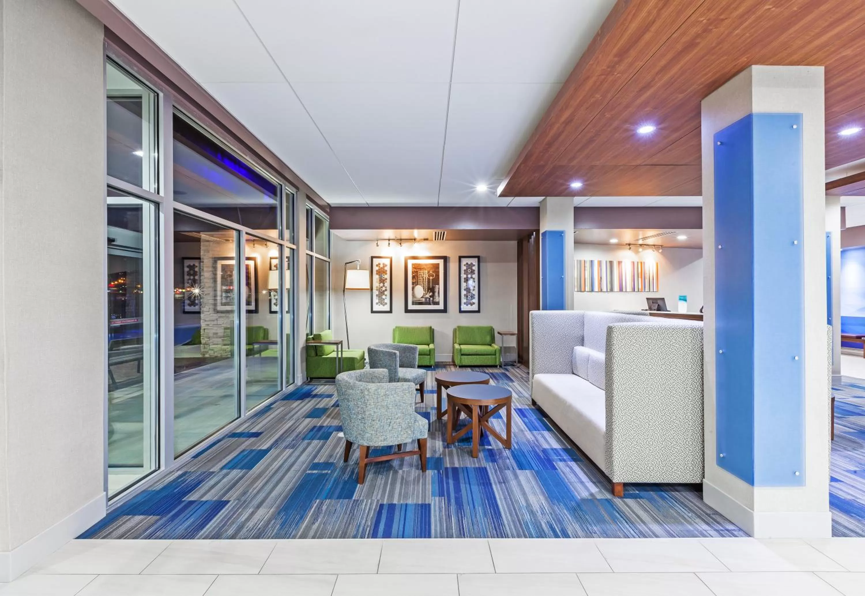 Property building in Holiday Inn Express & Suites Tulsa West - Sand Springs by IHG