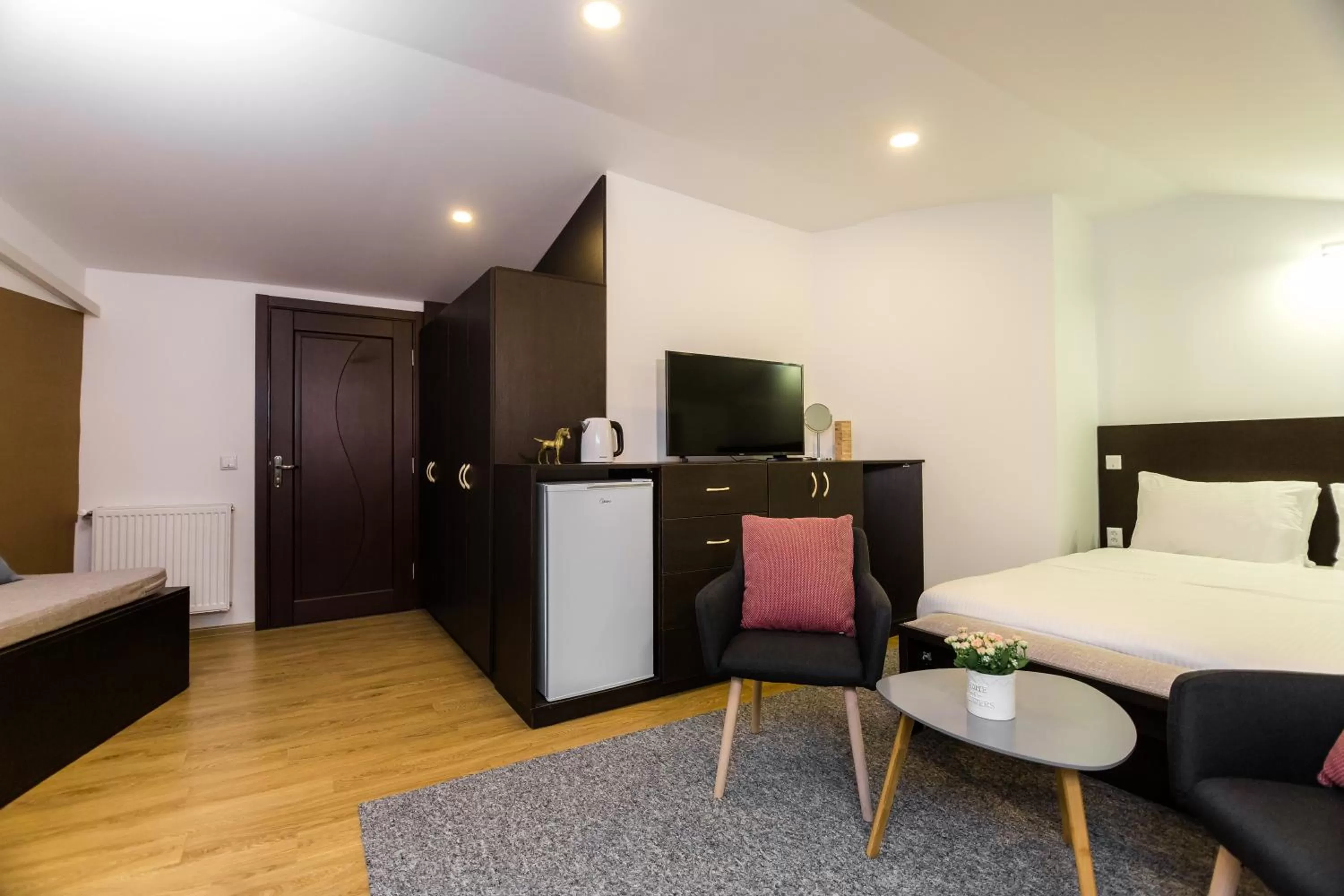 Photo of the whole room, TV/Entertainment Center in VovaDoma