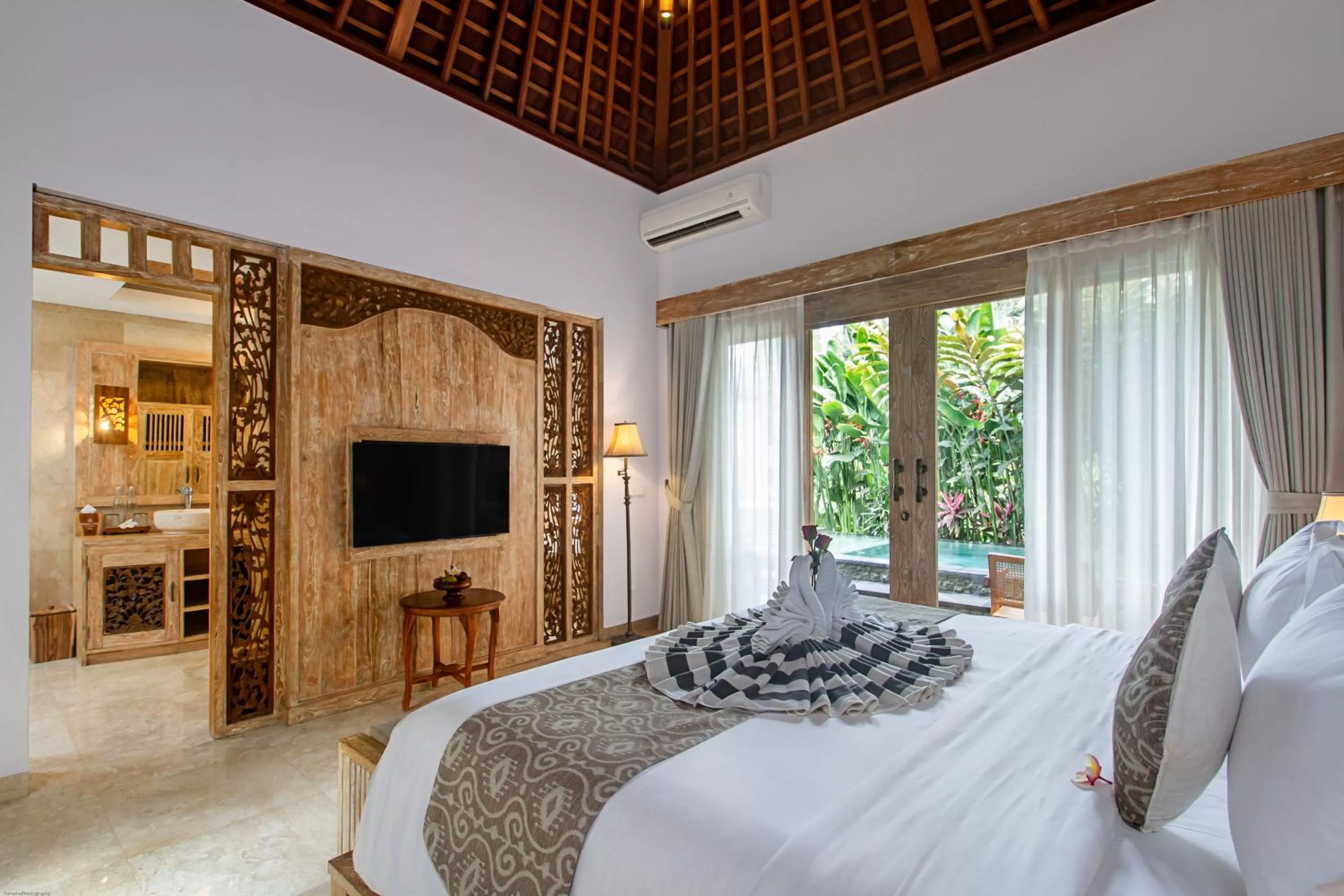 Photo of the whole room, Bed in Weda Cita Resort and Spa by Mahaputra
