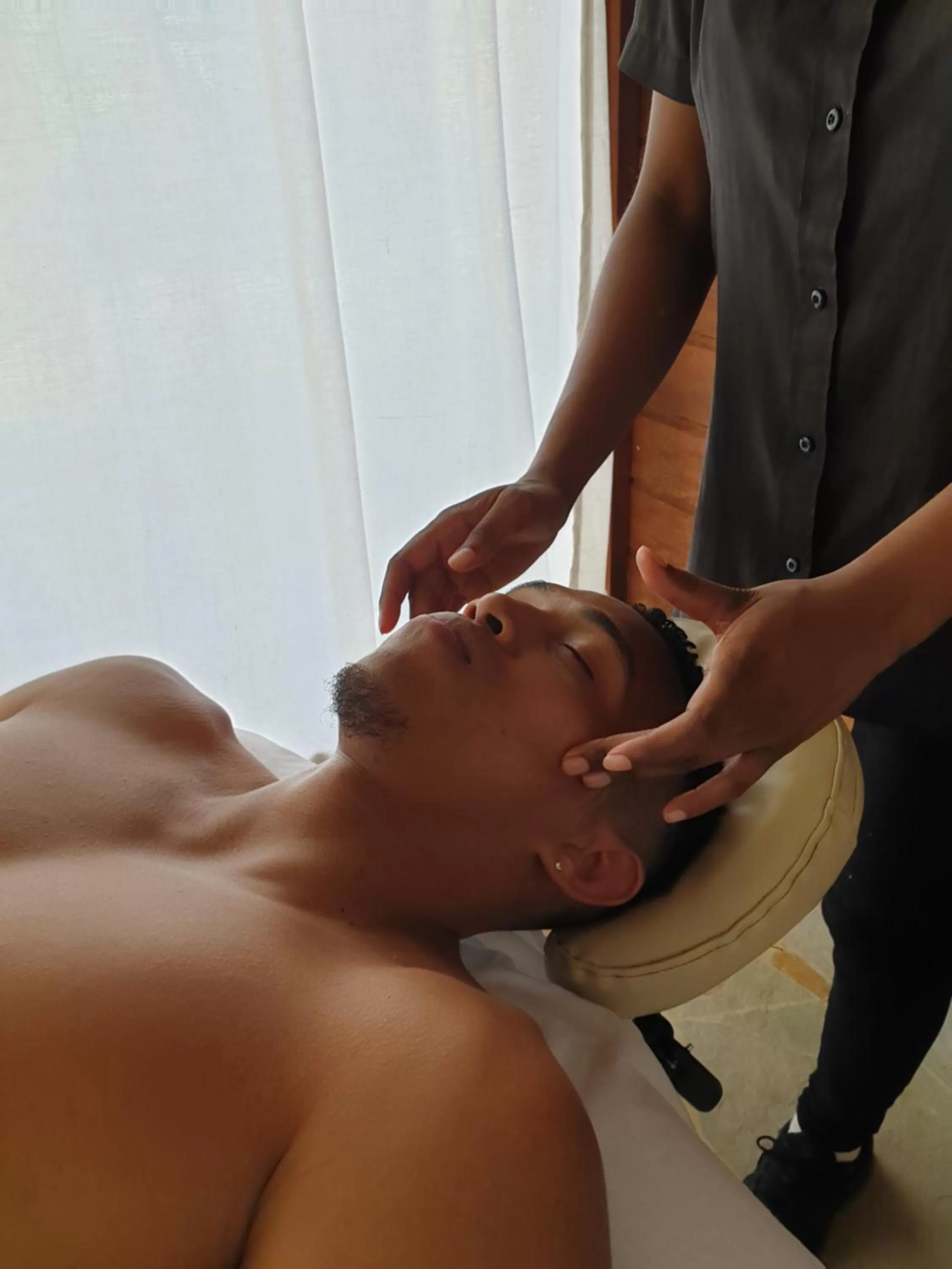 Massage in Houttuyn Wellness River Resort