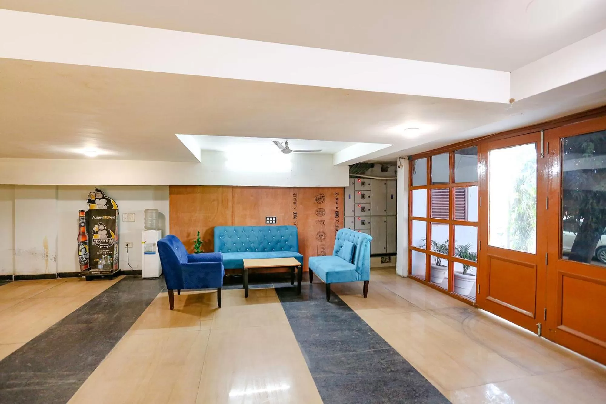 Seating Area in FabHotel F9 Peeragarhi