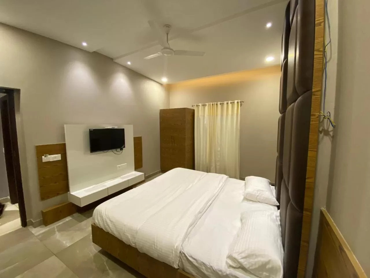 Hotel The Retro Regency