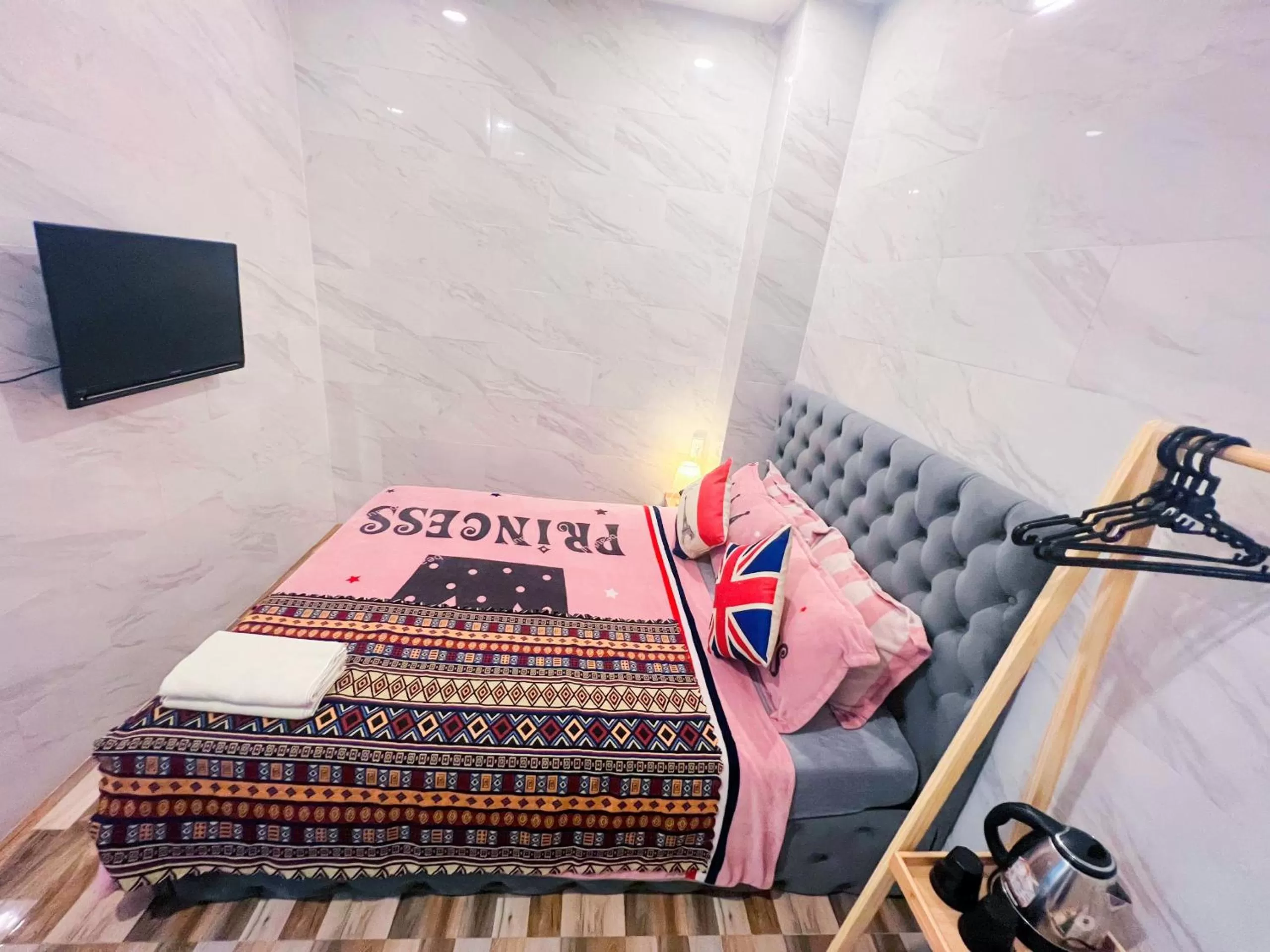 MIS HOSTEL Cần Thơ