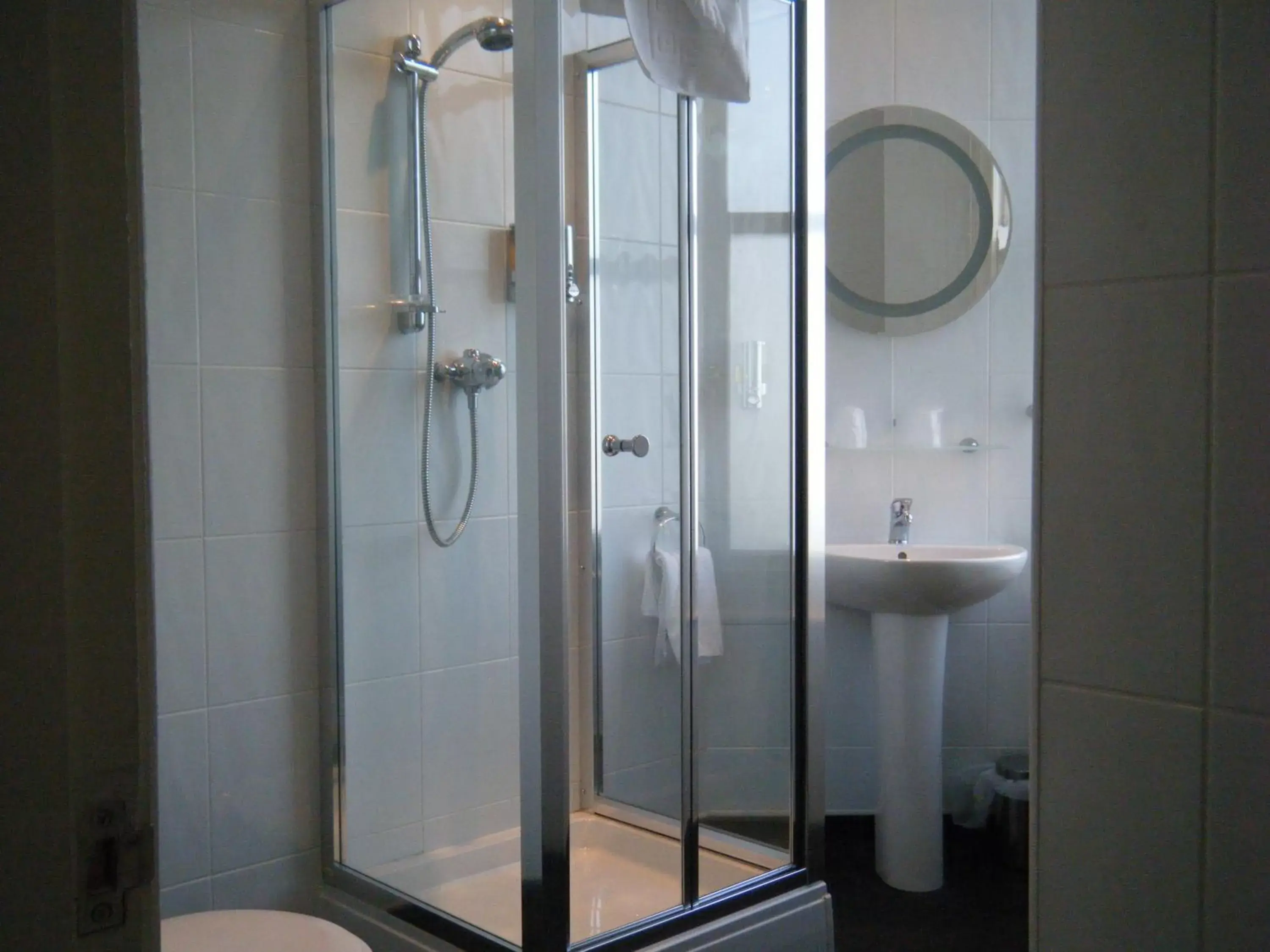 Double Room with Sea View in Babbacombe Royal Hotel and Carvery Double Room with Sea View in Babbacombe Royal Hotel and Carvery