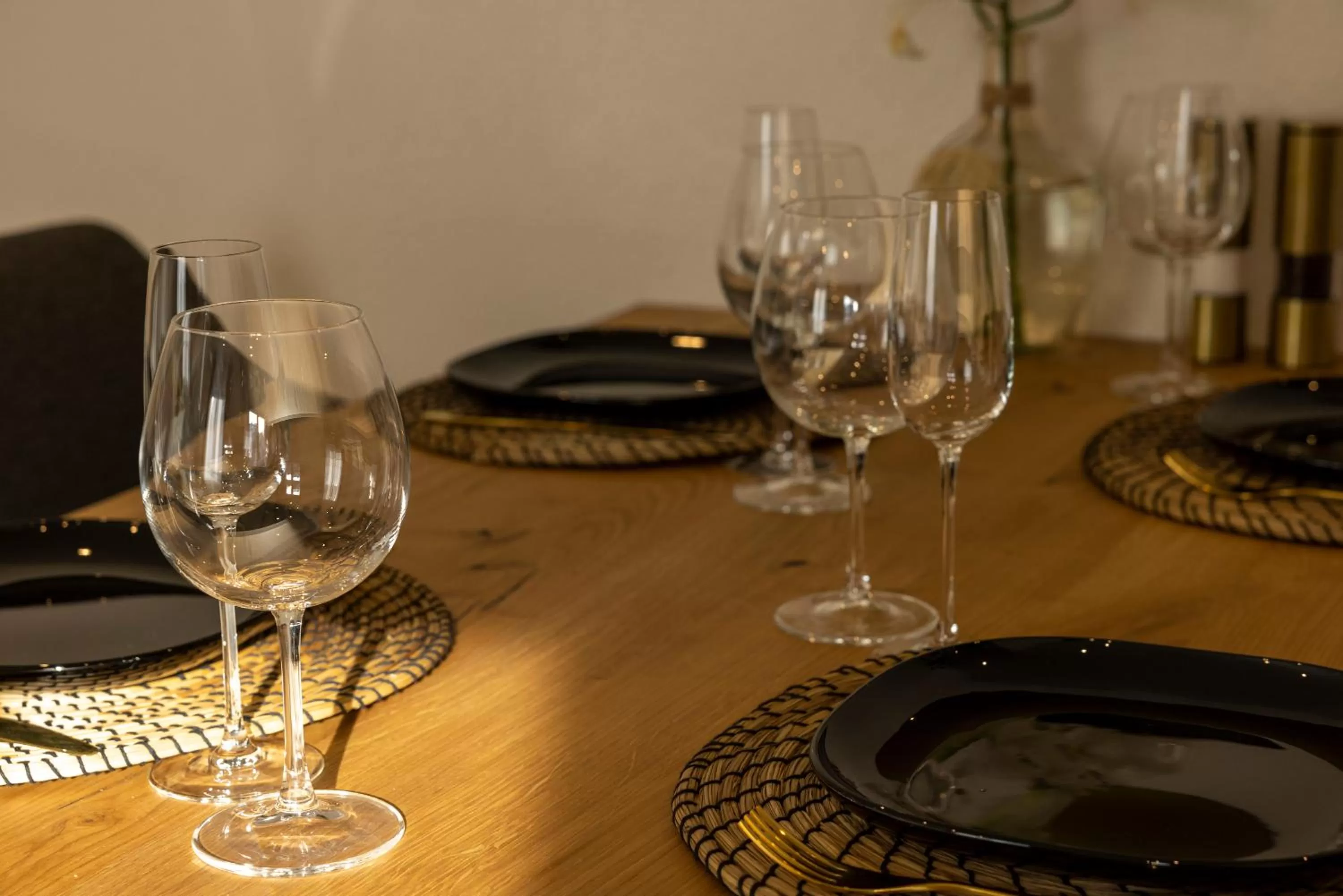 Dining area in VISIMO Apartments St Georgen-Strasse St Gallen - Design City Nature