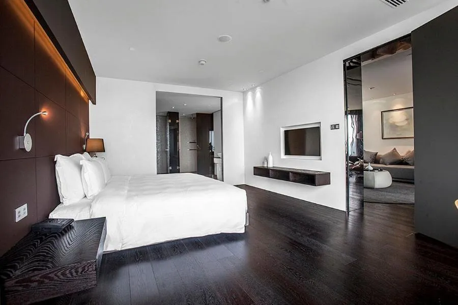 Bed in Shenzhen O Hotel