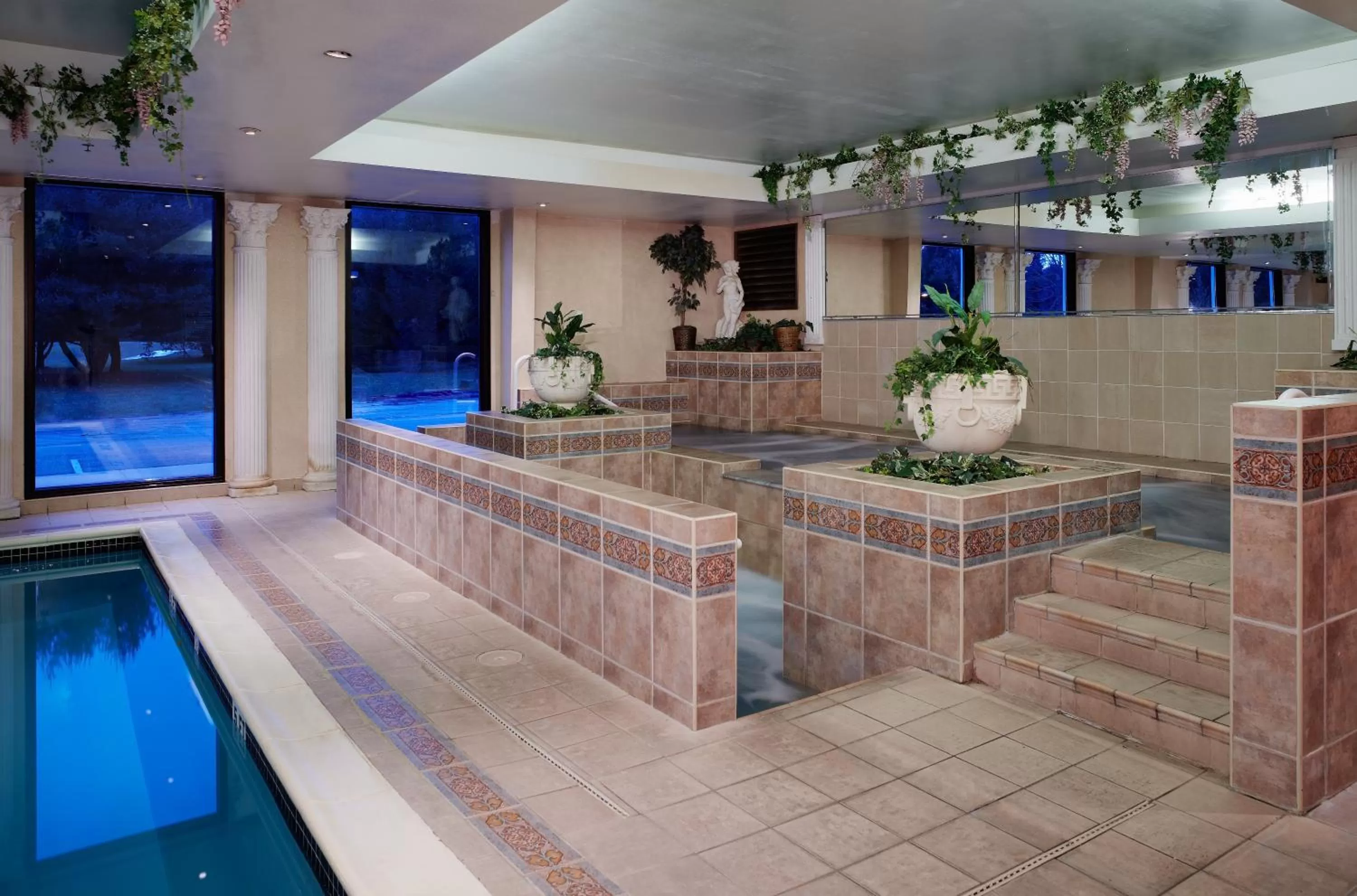 Swimming Pool in Pocono Palace Resort