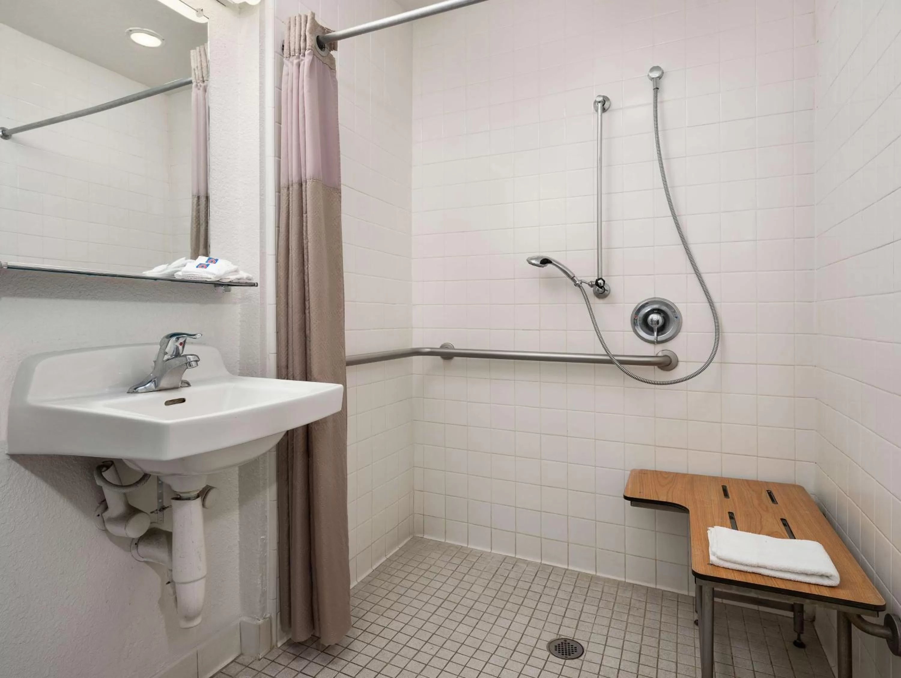 Bathroom in Motel 6-Buena Park, CA - Knotts Berry Farm - Disneyland