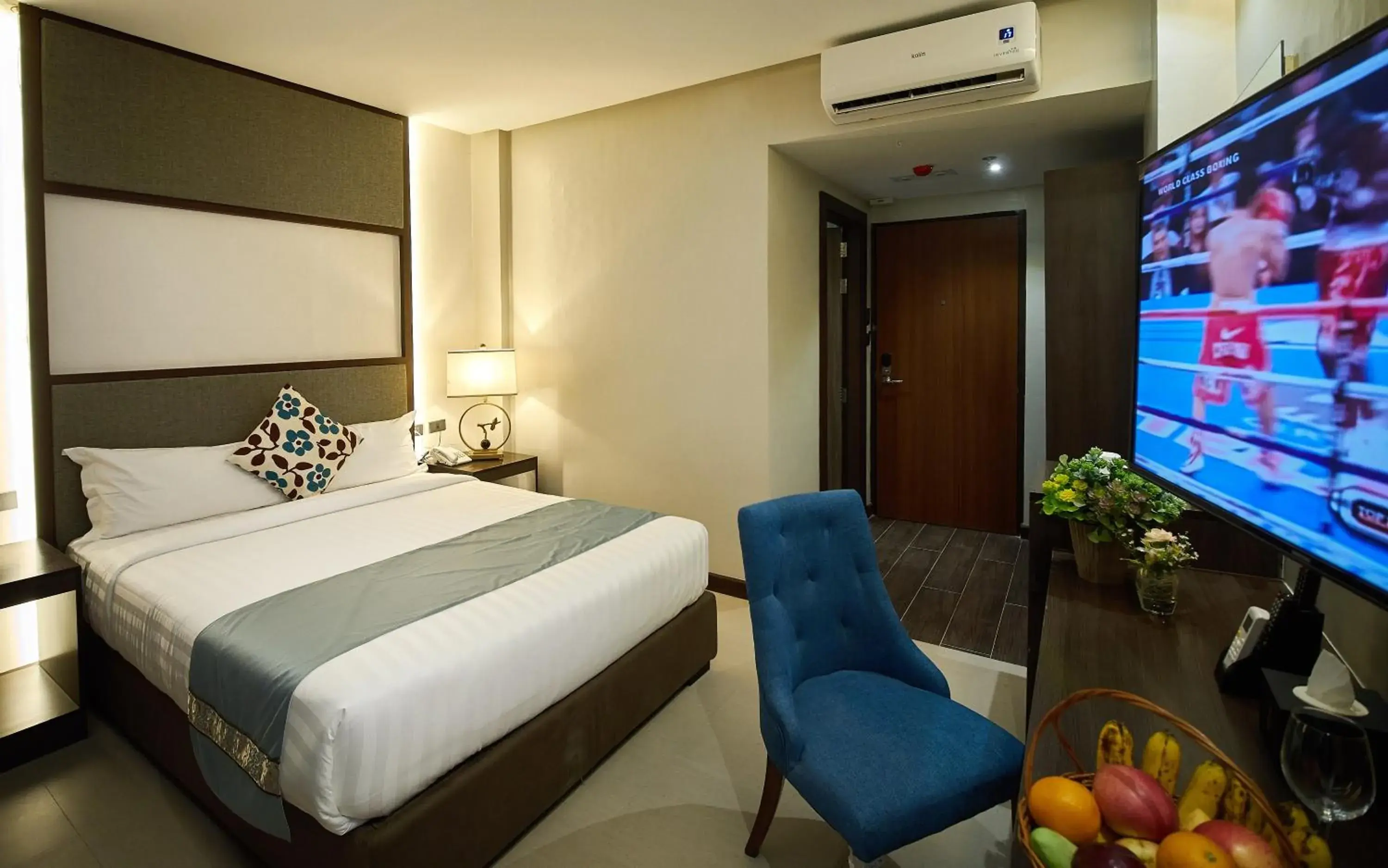 Standard Queen Room in J7 Plaza Hotel Standard Queen Room in J7 Plaza Hotel