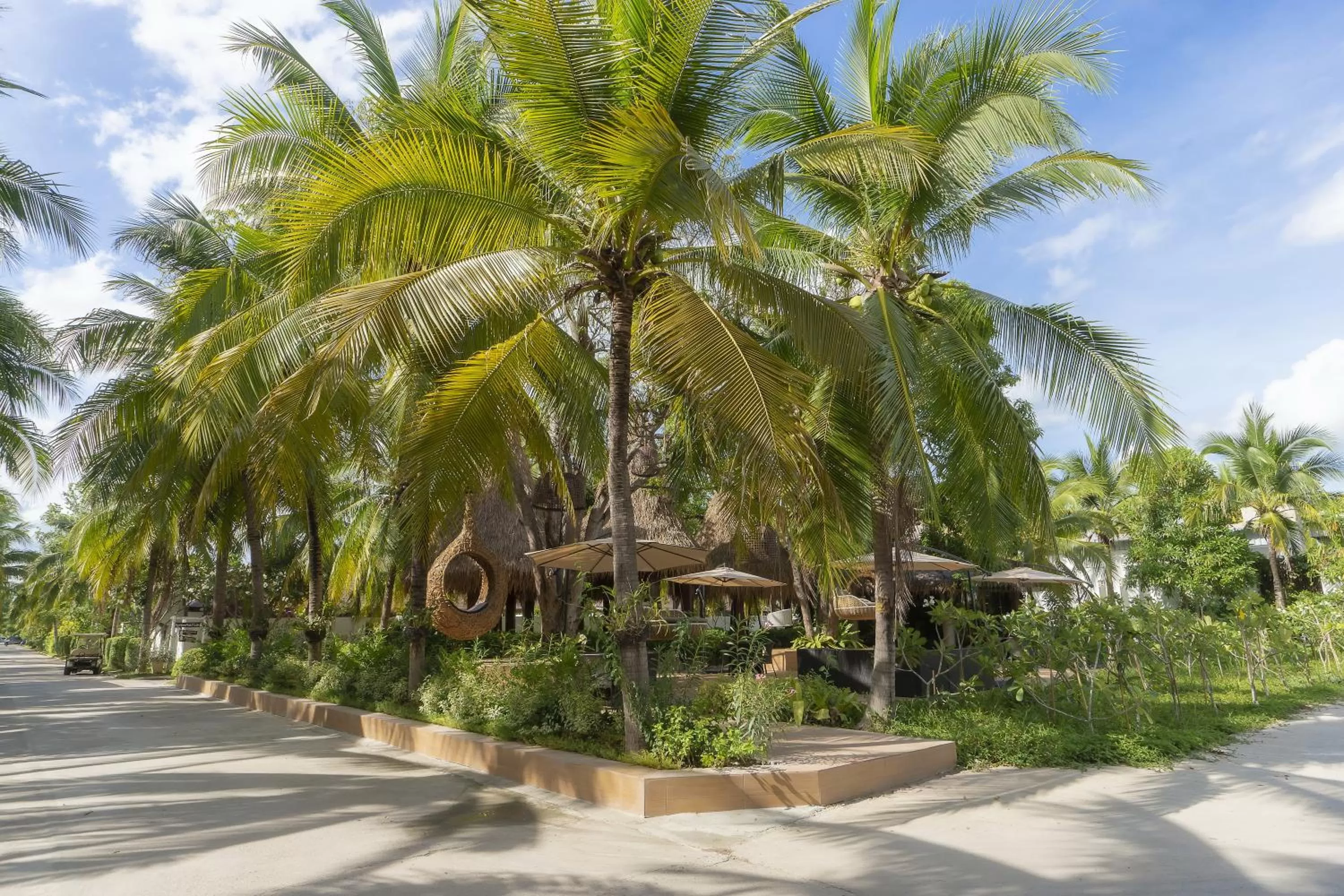 Area and facilities in Dhevan Dara Resort & Spa Hua Hin - Pool Villa