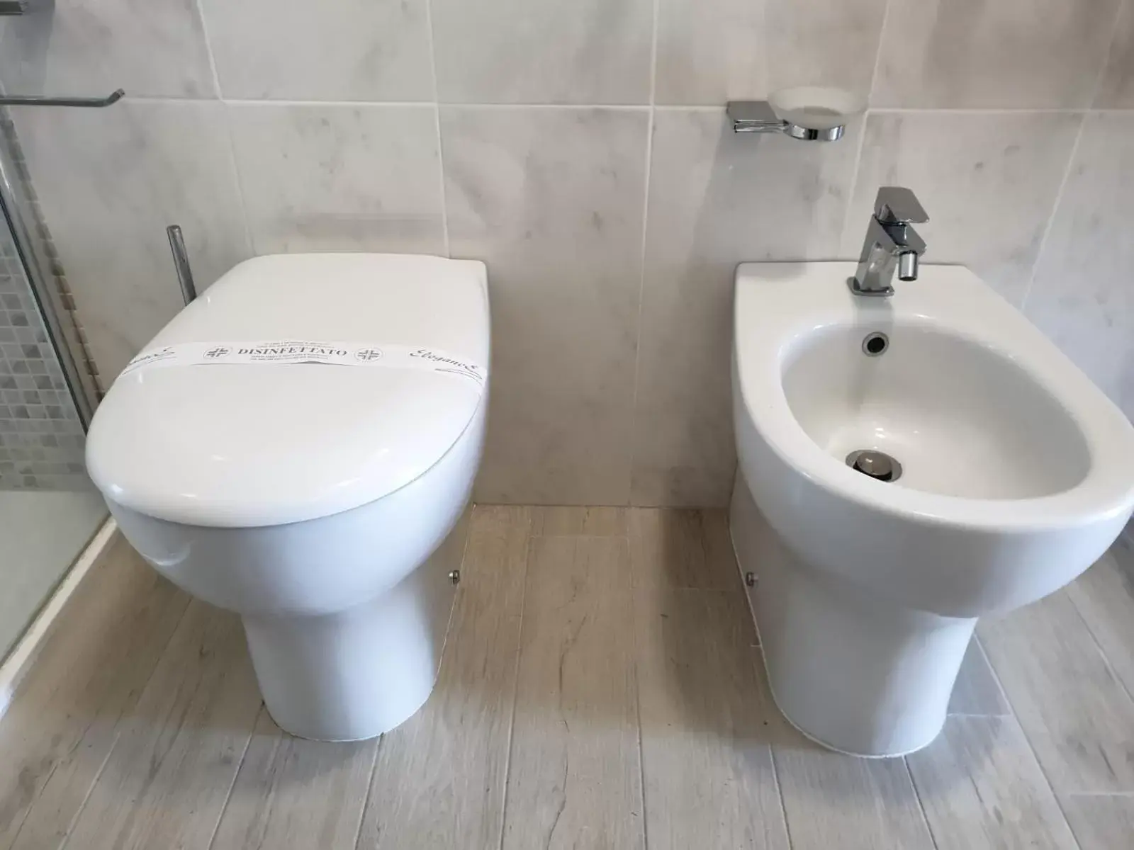 Queen Room in Hotel Aurora Queen Room in Hotel Aurora