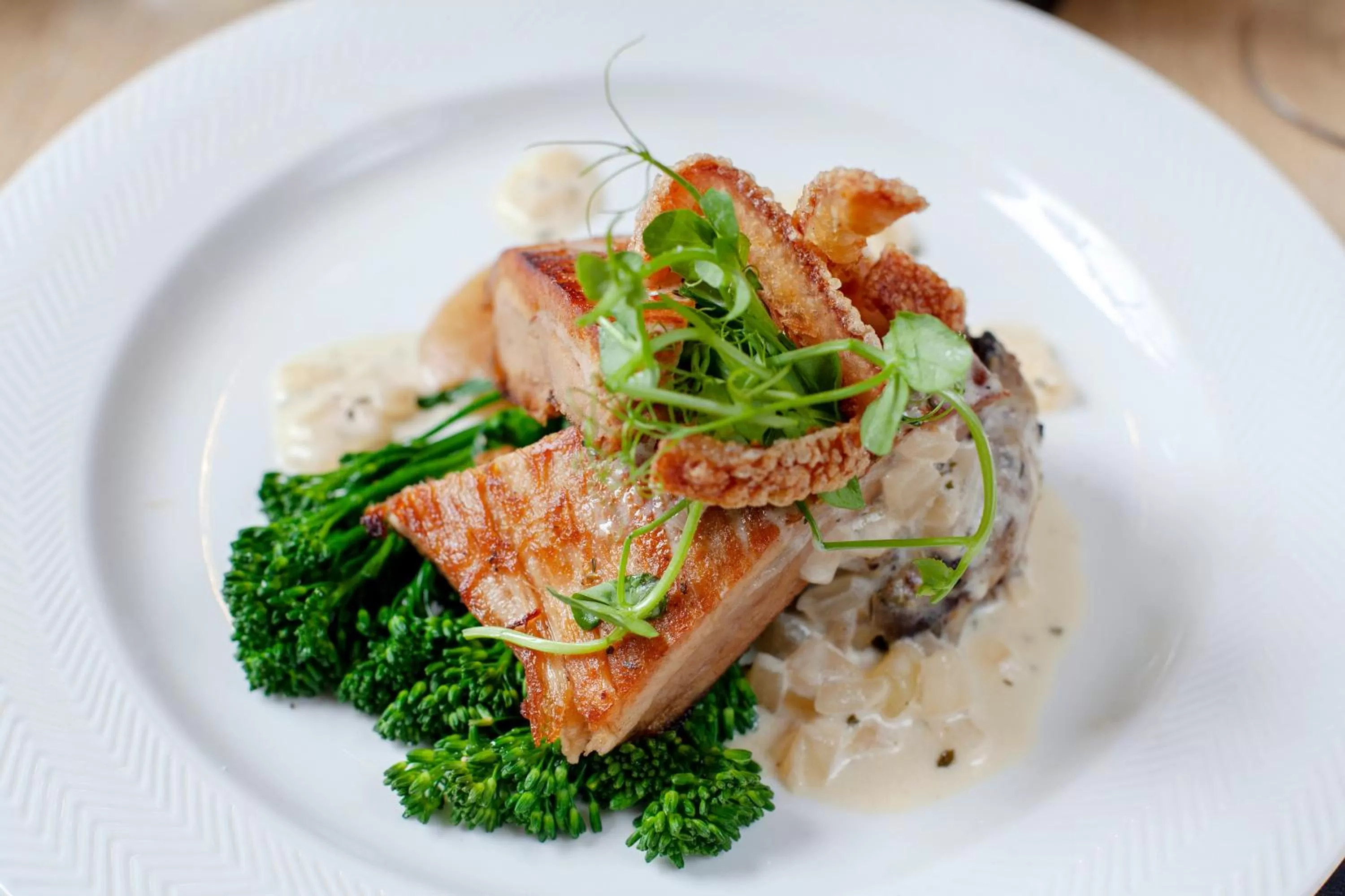 Food and drinks in Three Salmons Hotel