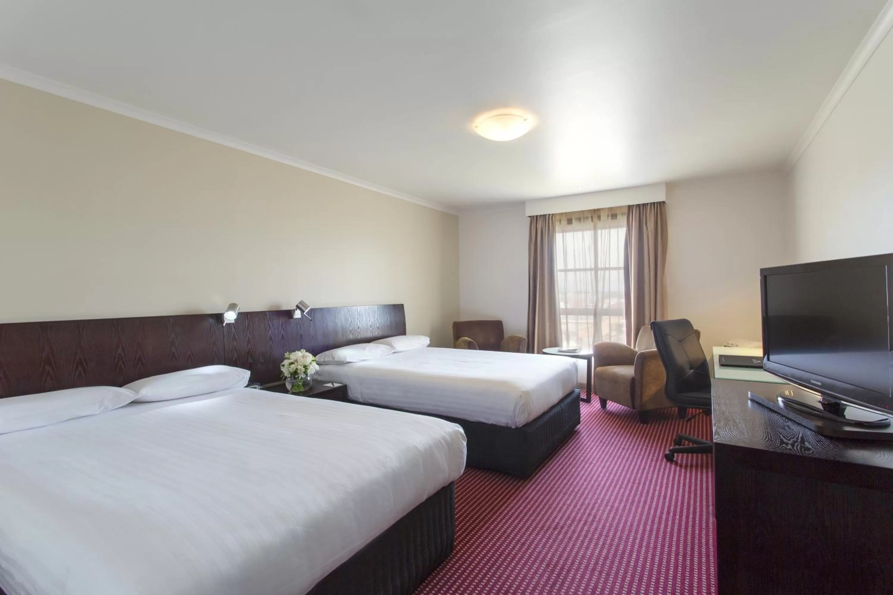 Day, Bed in Hotel Grand Chancellor Launceston