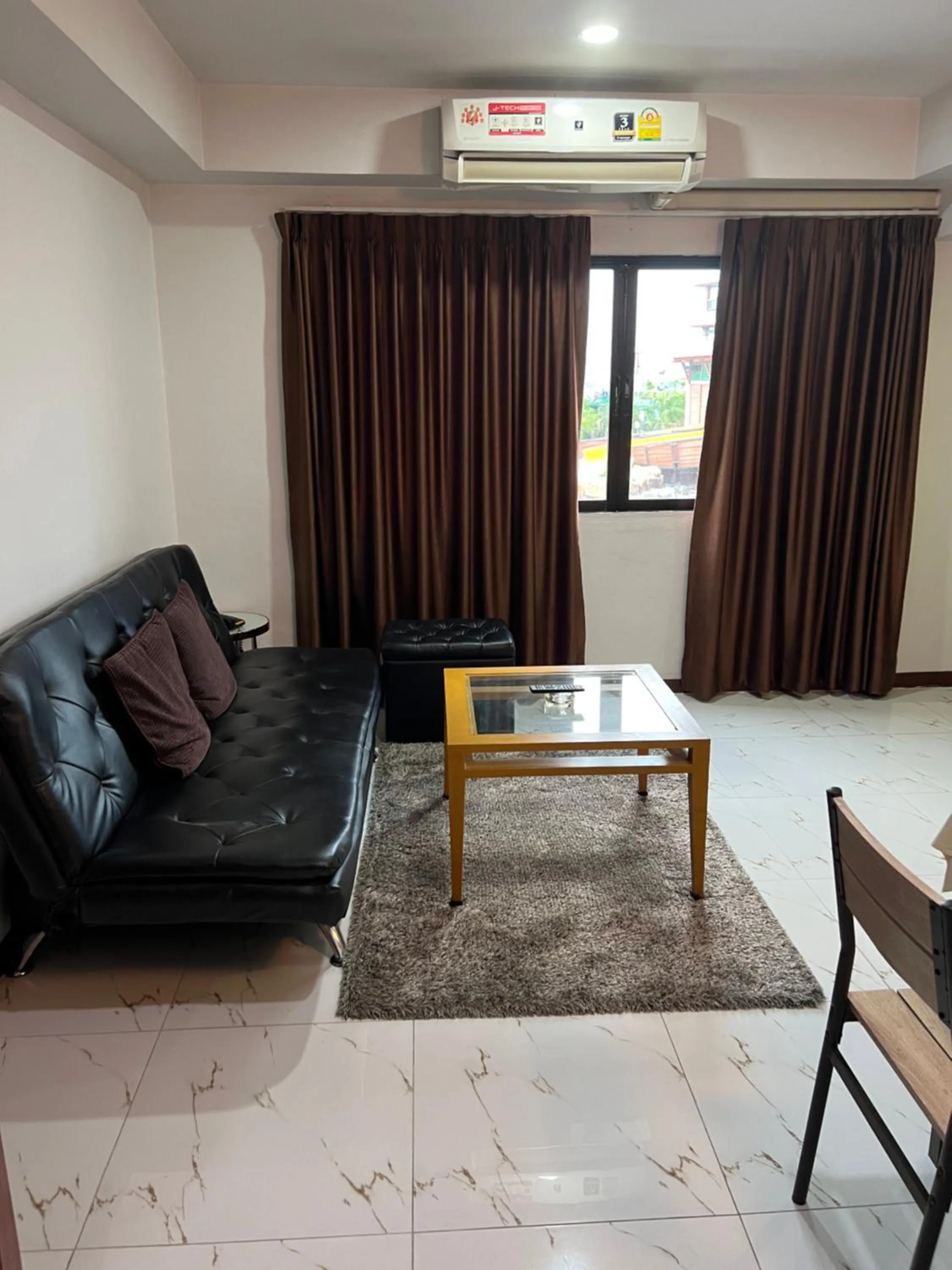 Living room in Mall Suites Hotel