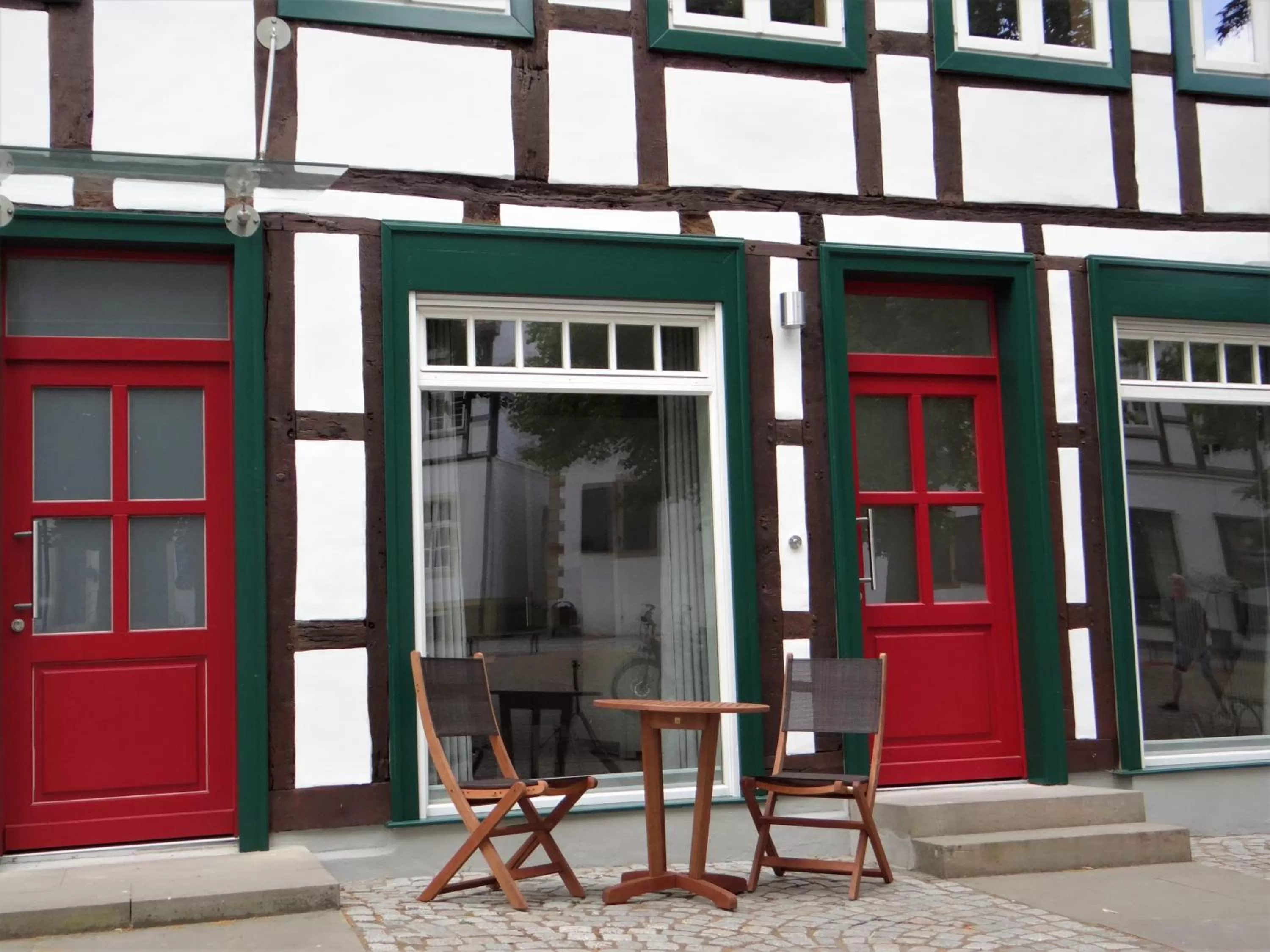 Facade/entrance in Höger's Hotel & Restaurant
