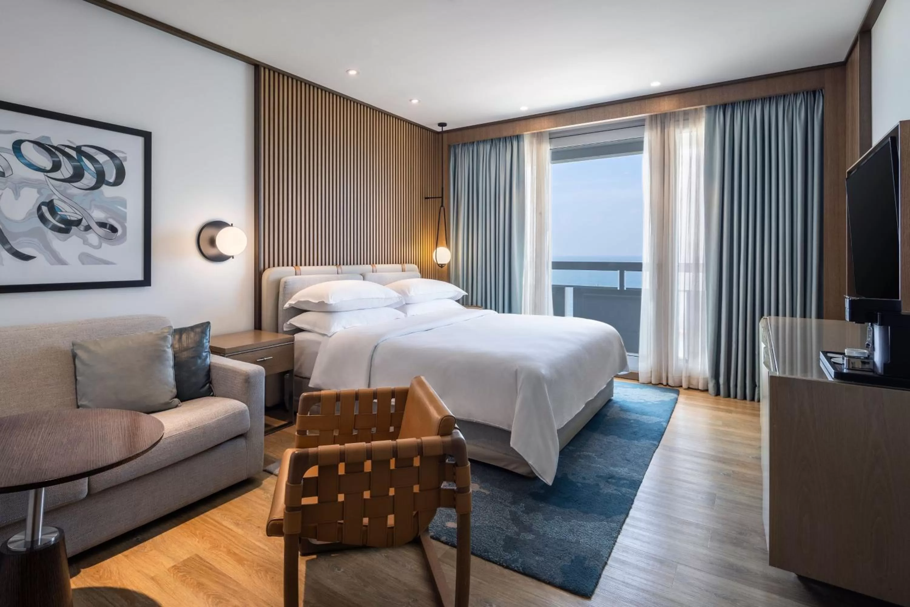 Photo of the whole room, Bed in Sheraton Grand Tel Aviv