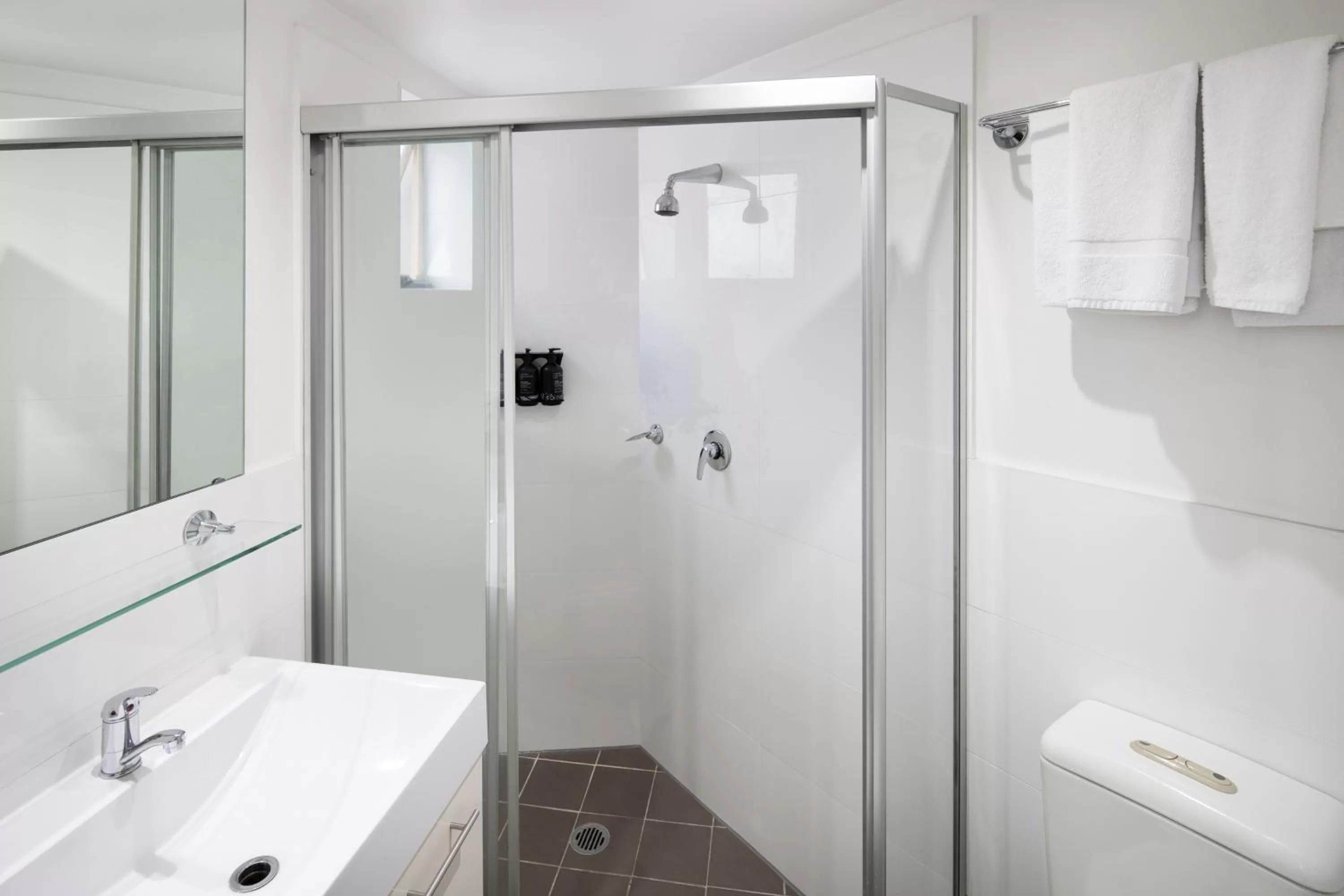 Bathroom in Mantra Castle Hill Sydney, an Accor Hotel