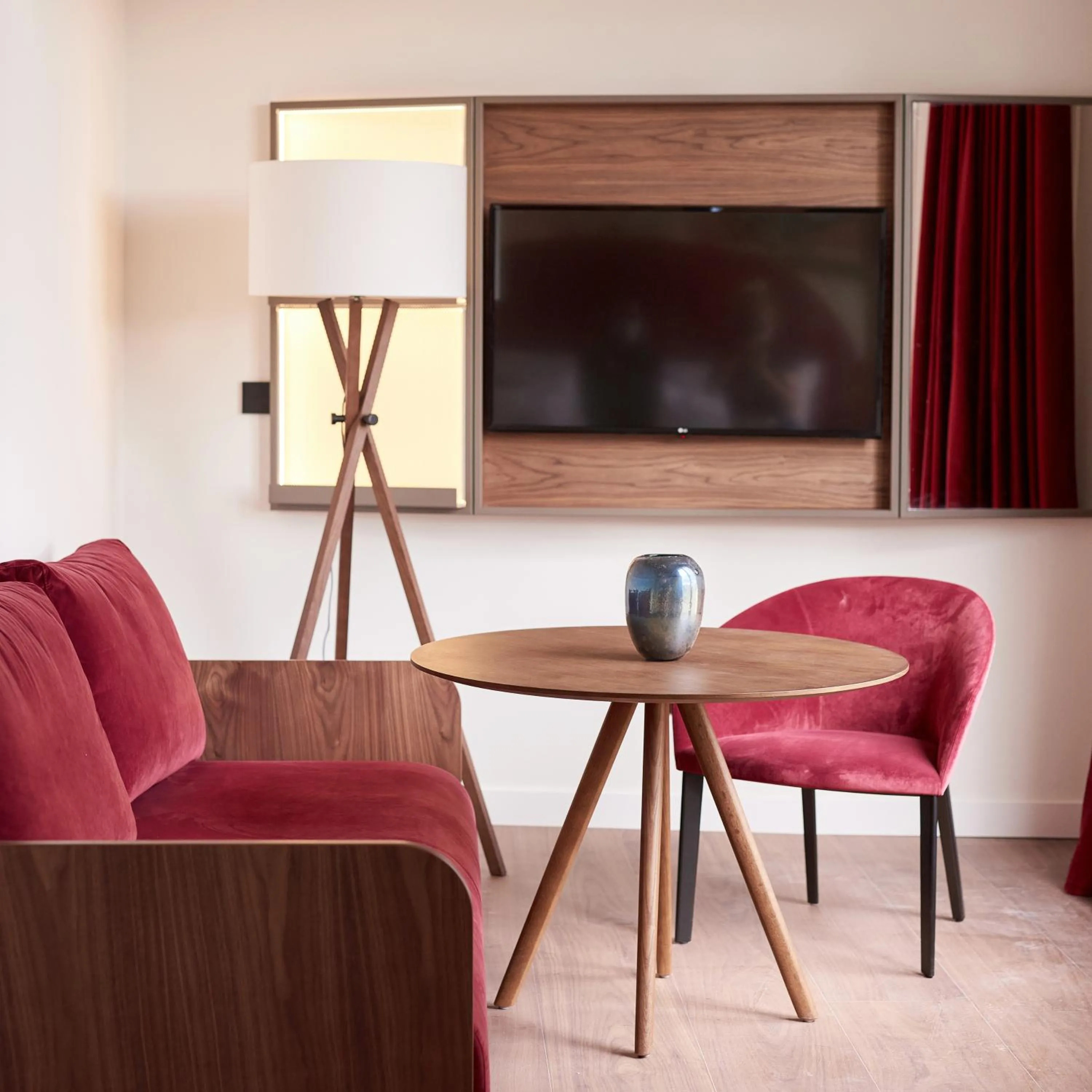 Seating area in Villa Marquis a Member of Melia Collection Tour Eiffel