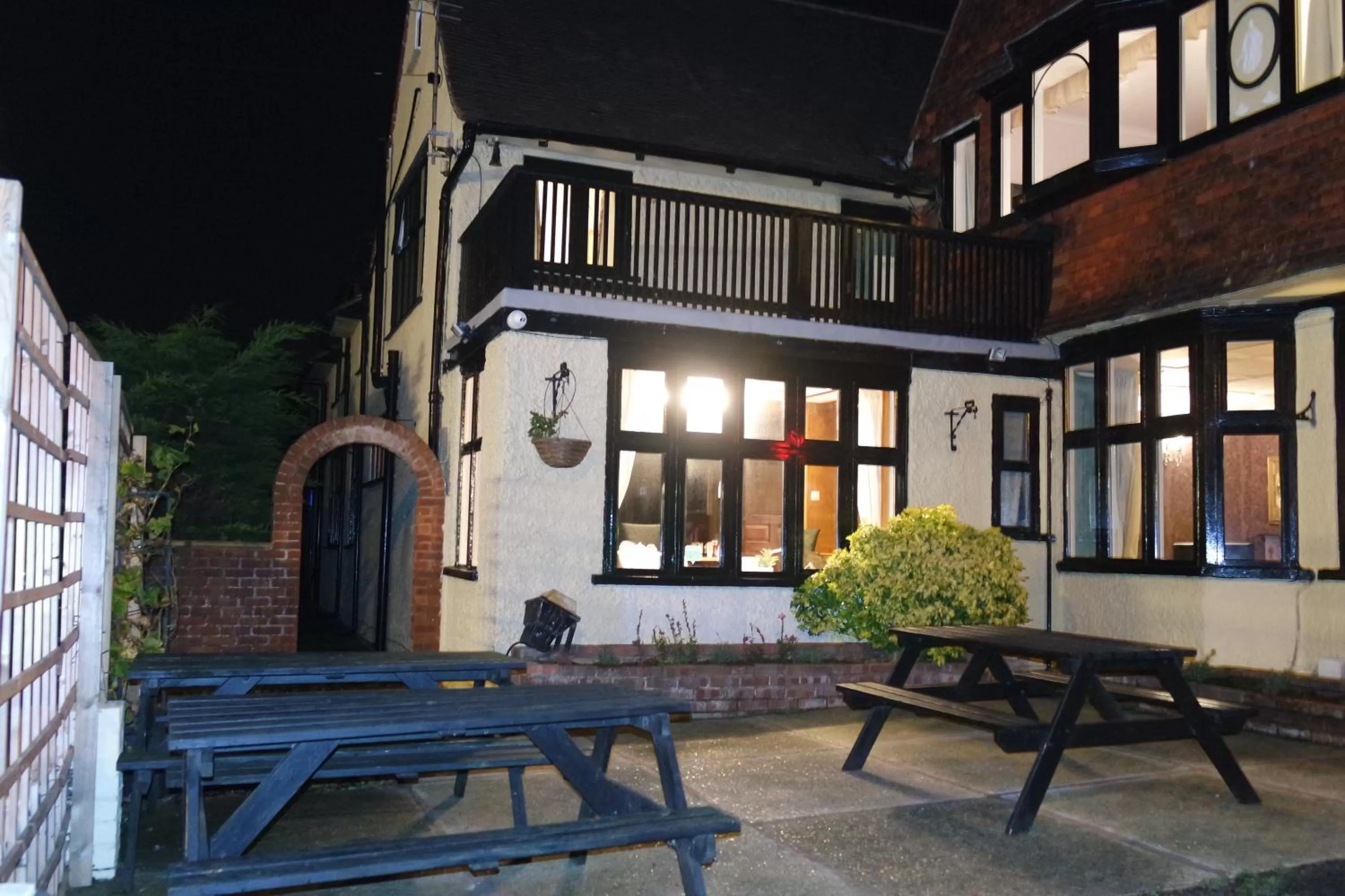 Living room in Gable End Hotel