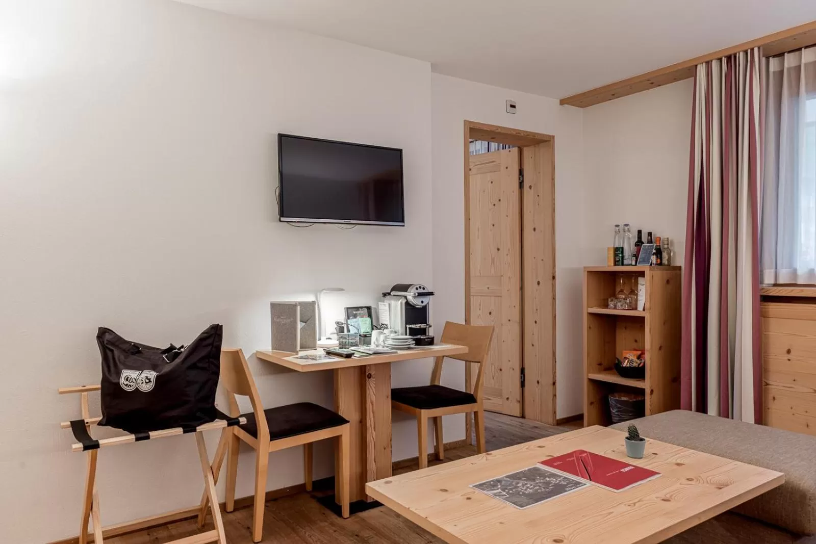 TV and multimedia in Hotel Sarain Active Mountain Resort