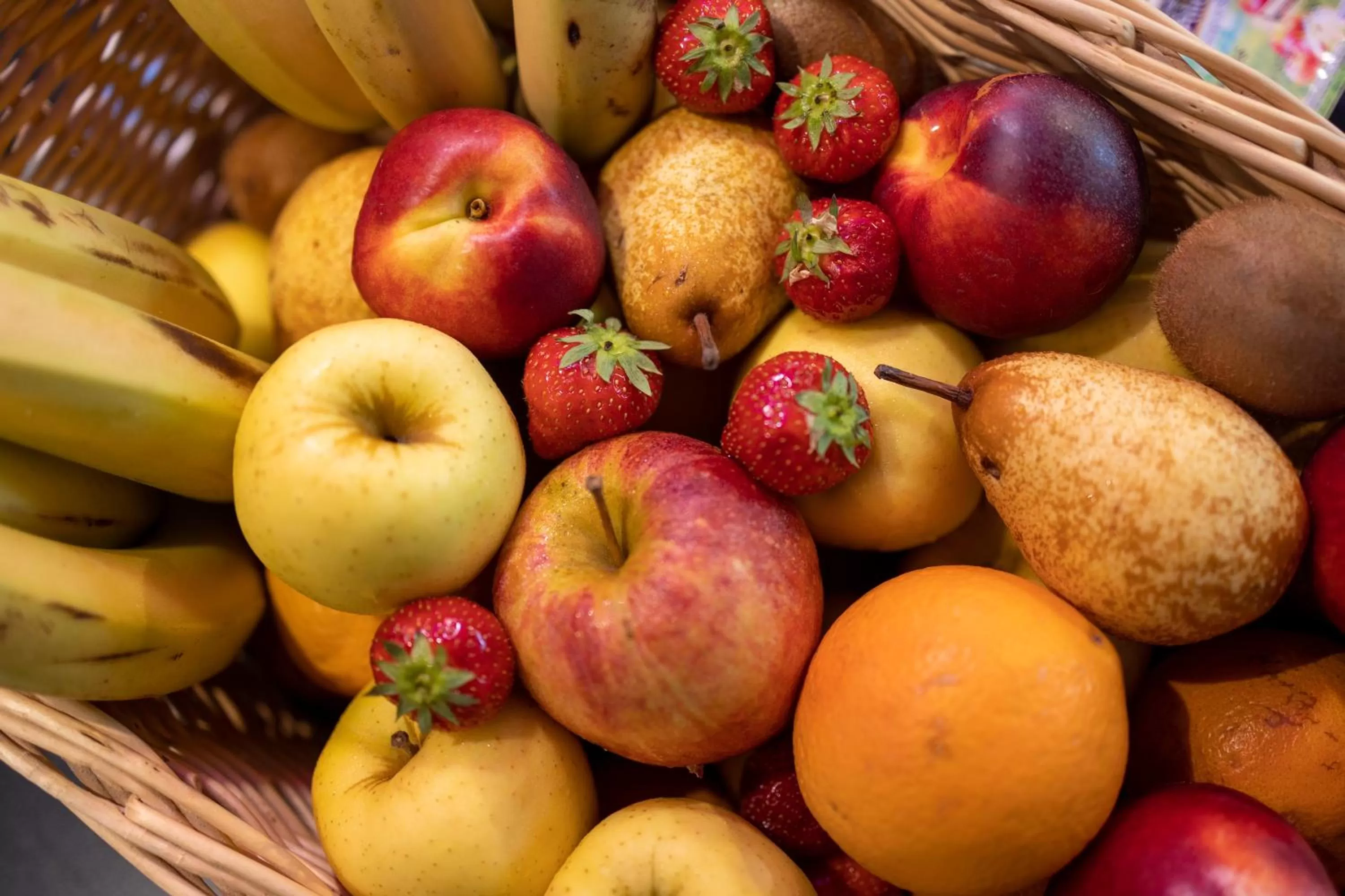 Breakfast in Hôtel restaurant Kyriad Fréjus