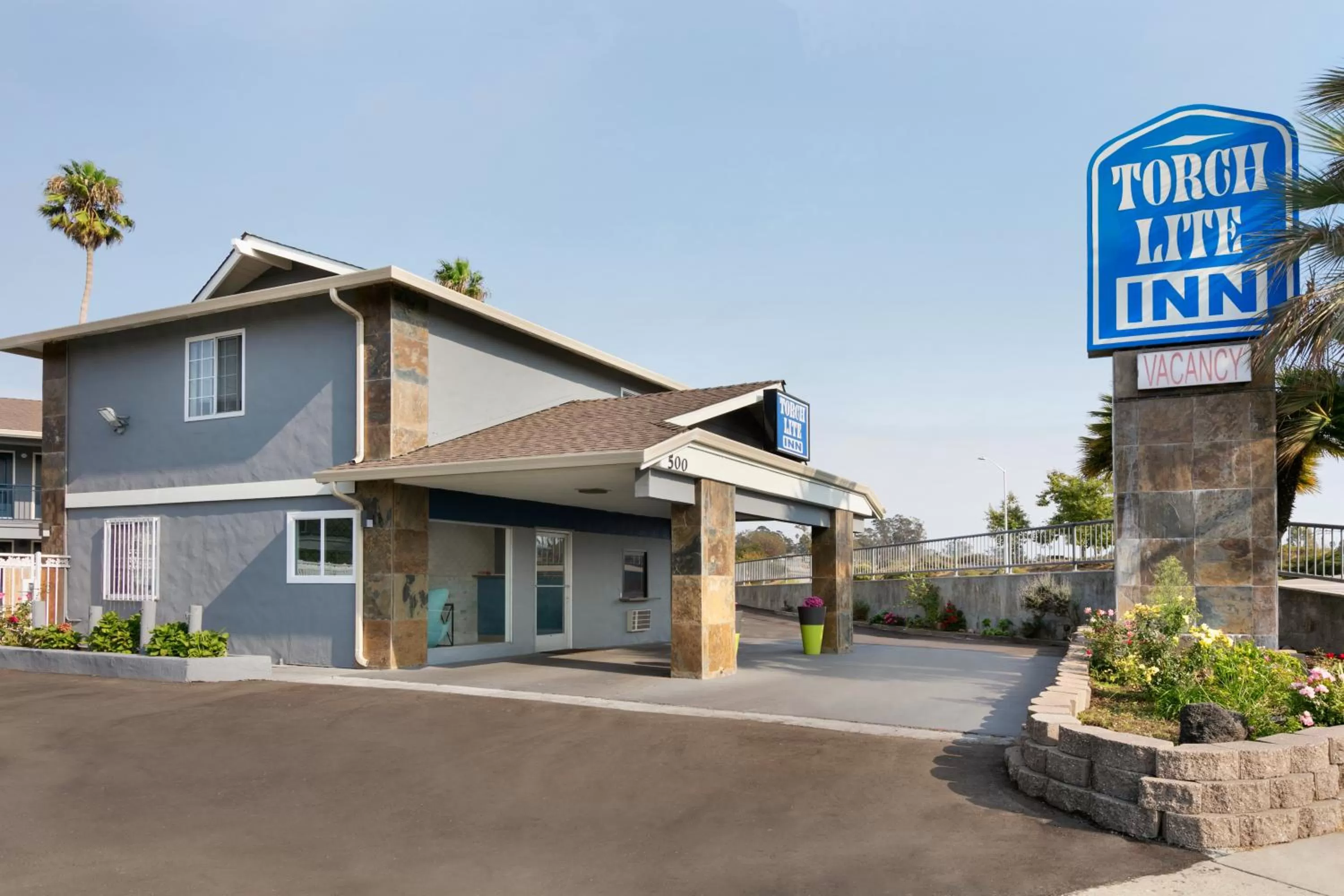 Street view in Torch Lite Inn at the Beach Boardwalk