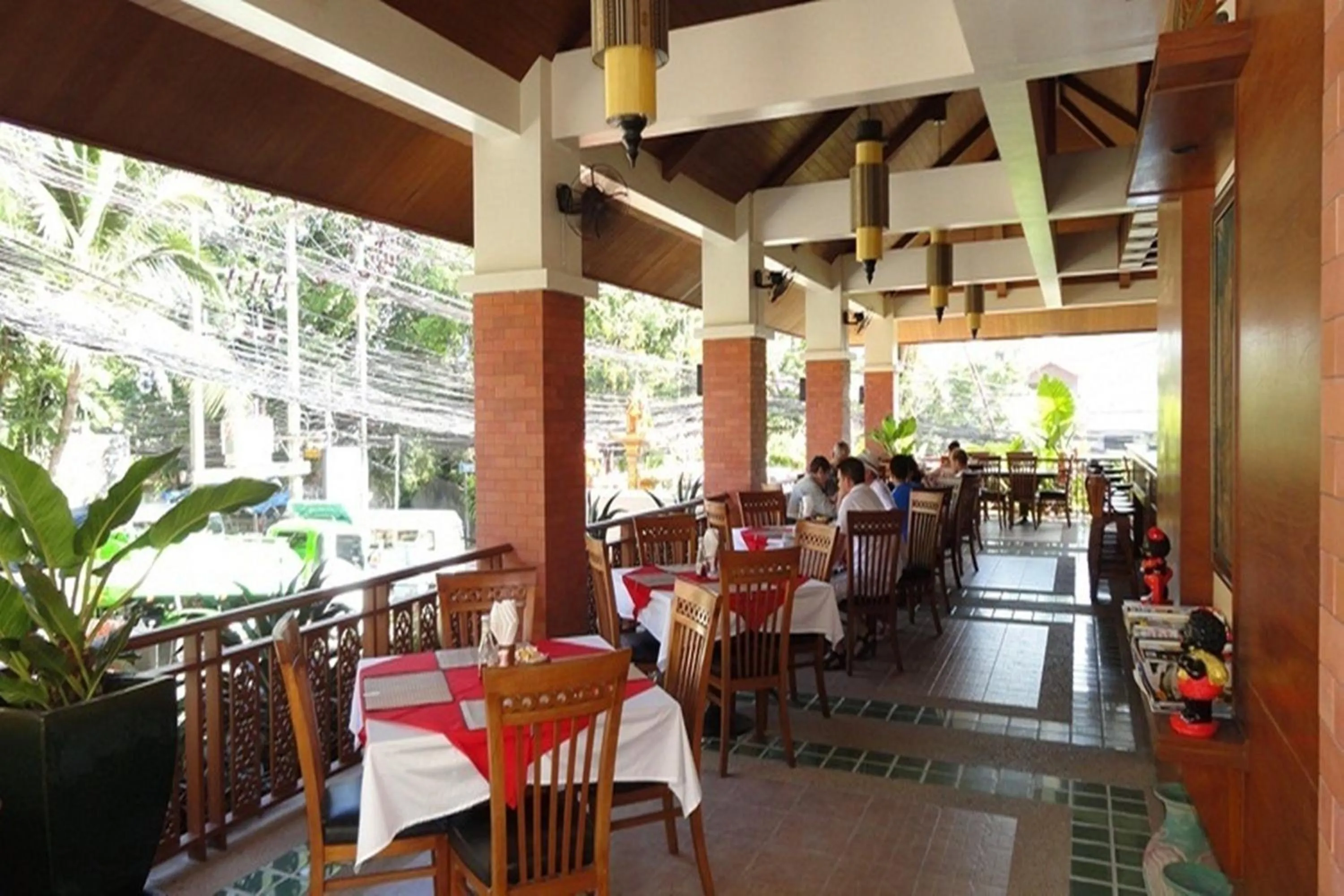 Restaurant/places to eat in Sun Hill Hotel Patong