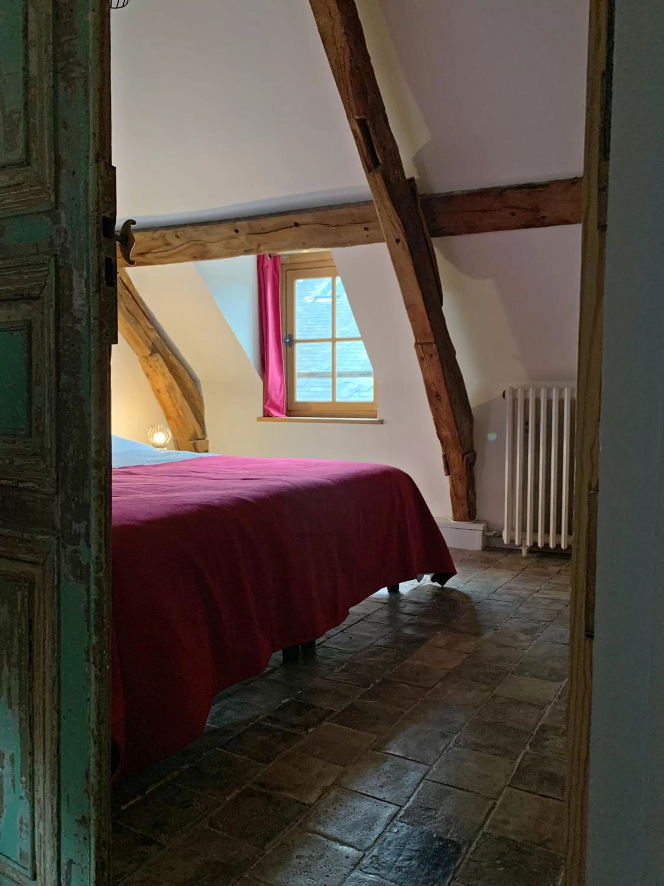 Bedroom in L'Ecole des Demoiselles