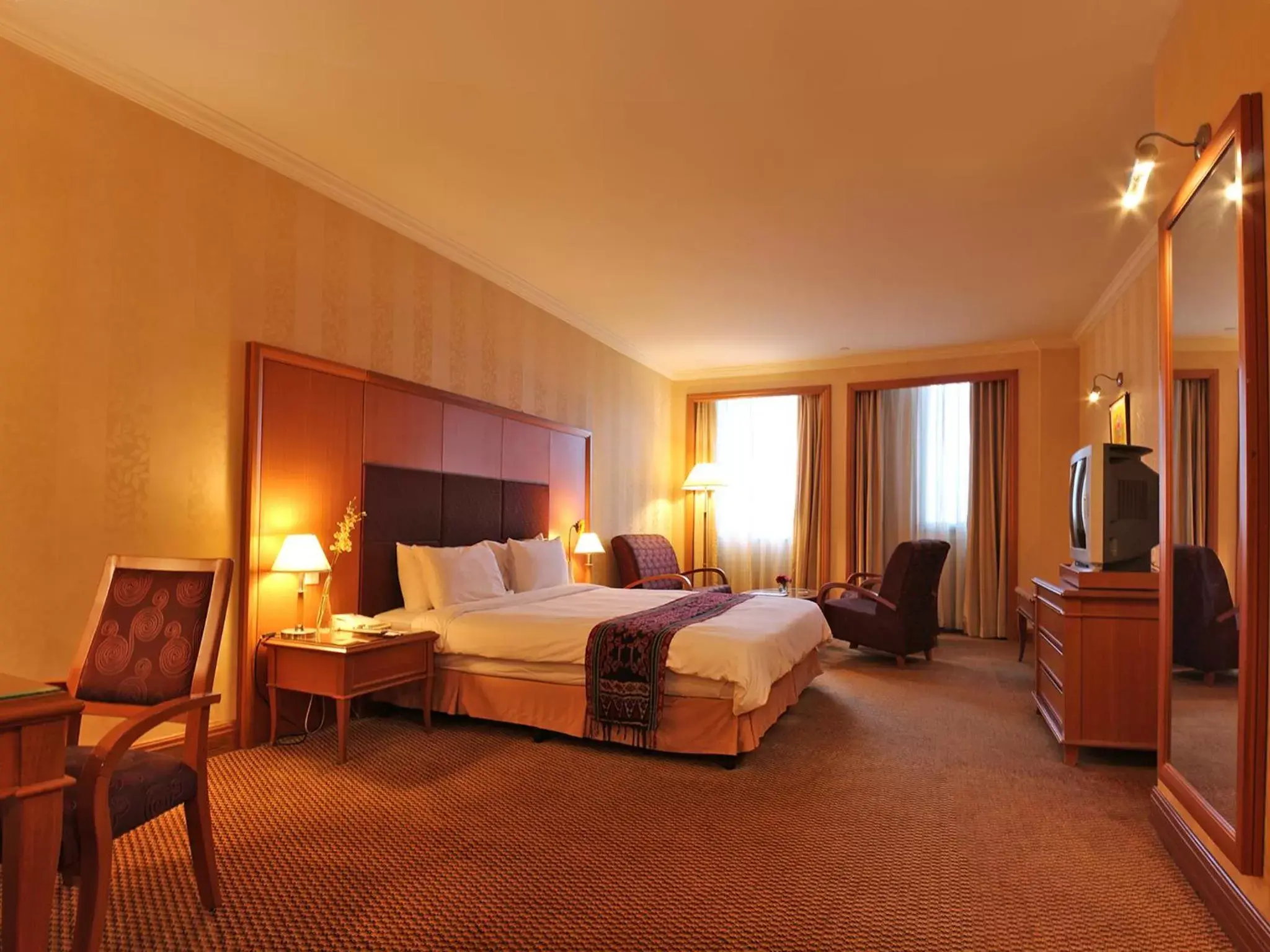 Deluxe King Room in Imperial Hotel Miri Deluxe King Room in Imperial Hotel Miri