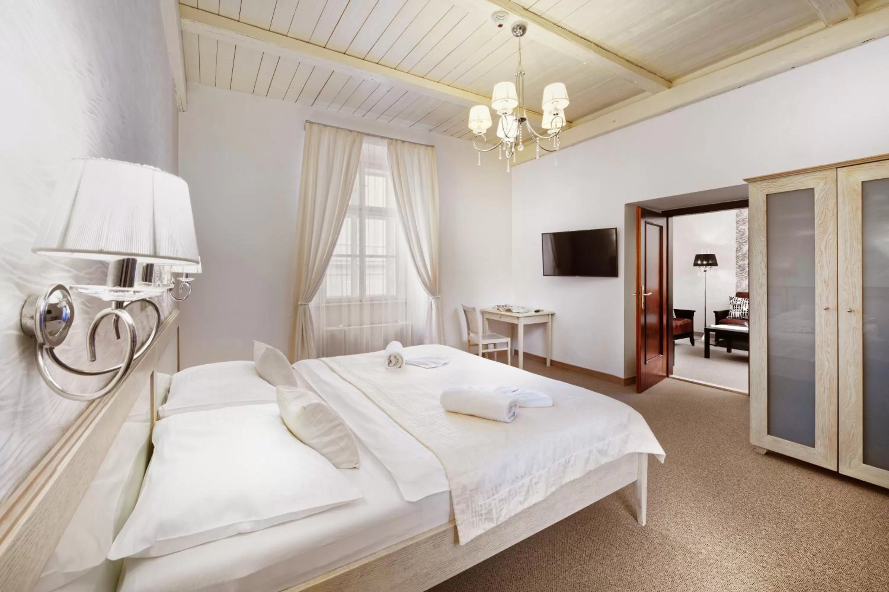 Bedroom, Bed in Hotel Lippert