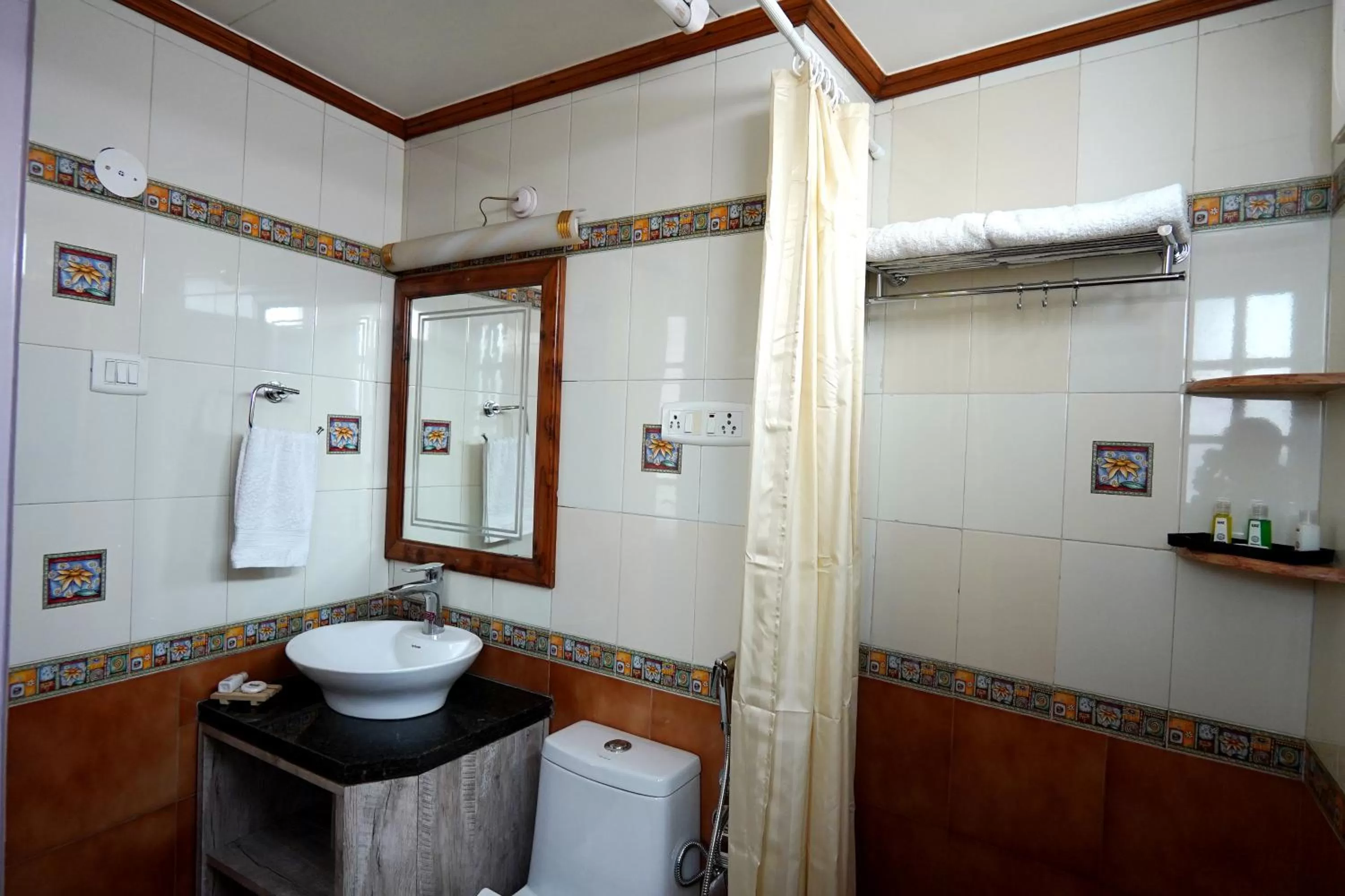 Toilet, Bathroom in The Edgeworth