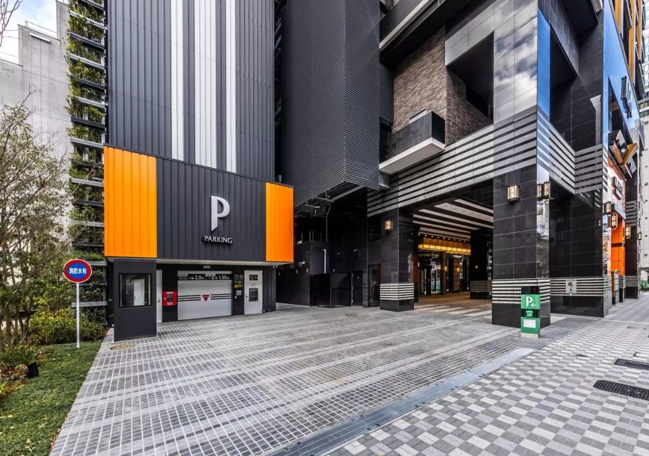 Parking in APA Hotel & Resort Osaka Umeda Eki Tower