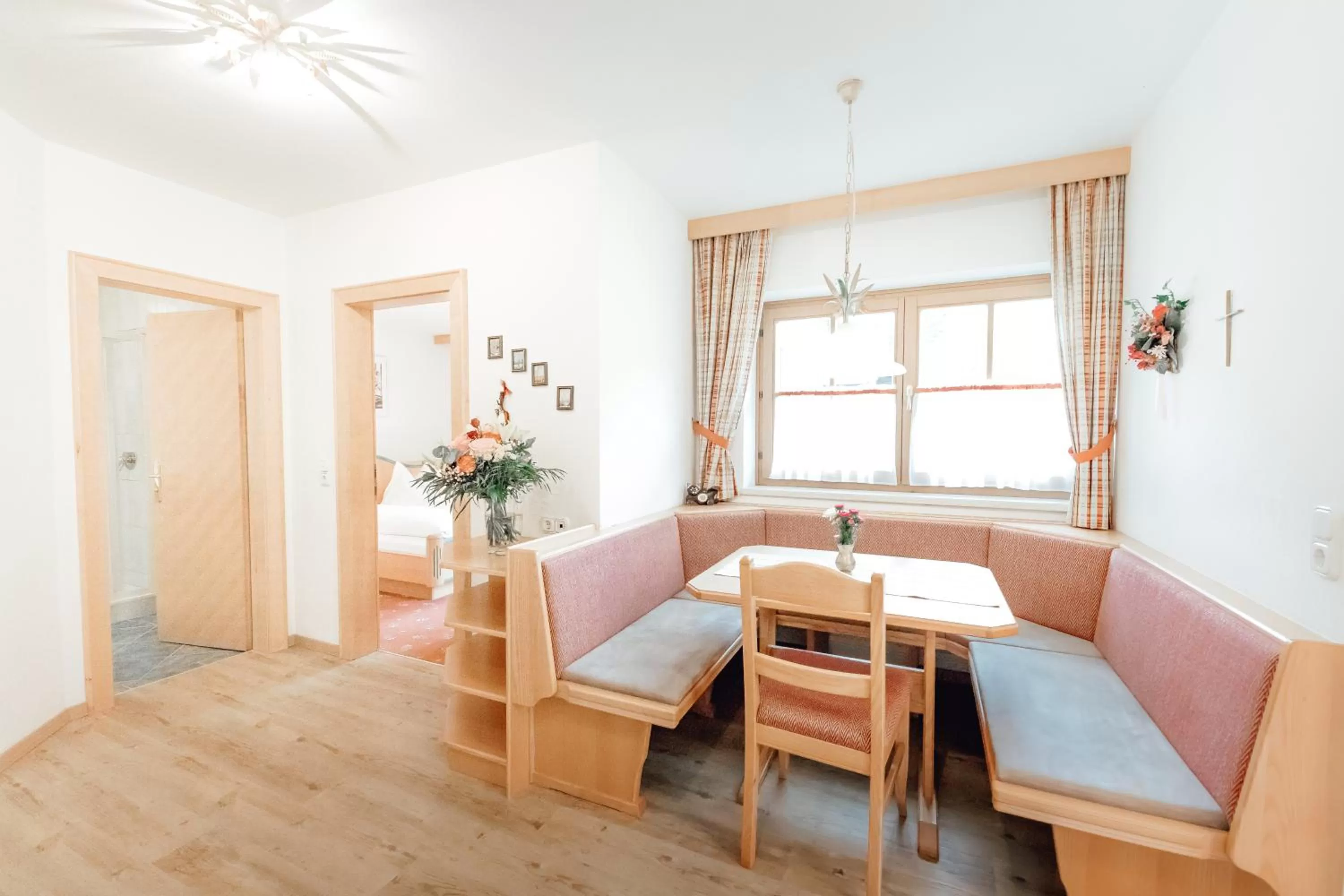 Seating area in Dandler - Zimmer und Ferienwohnungen