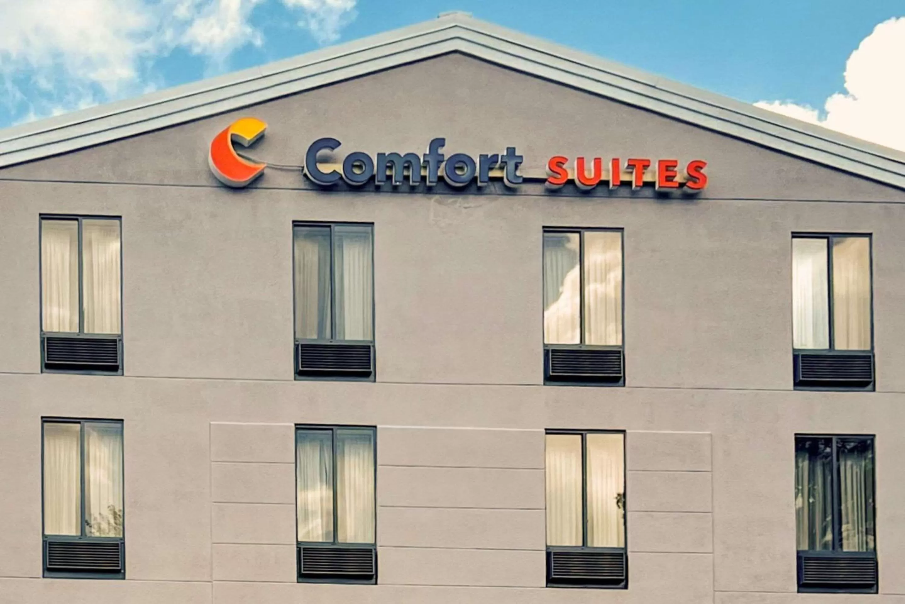 Property building in Comfort Suites Columbus State University Area