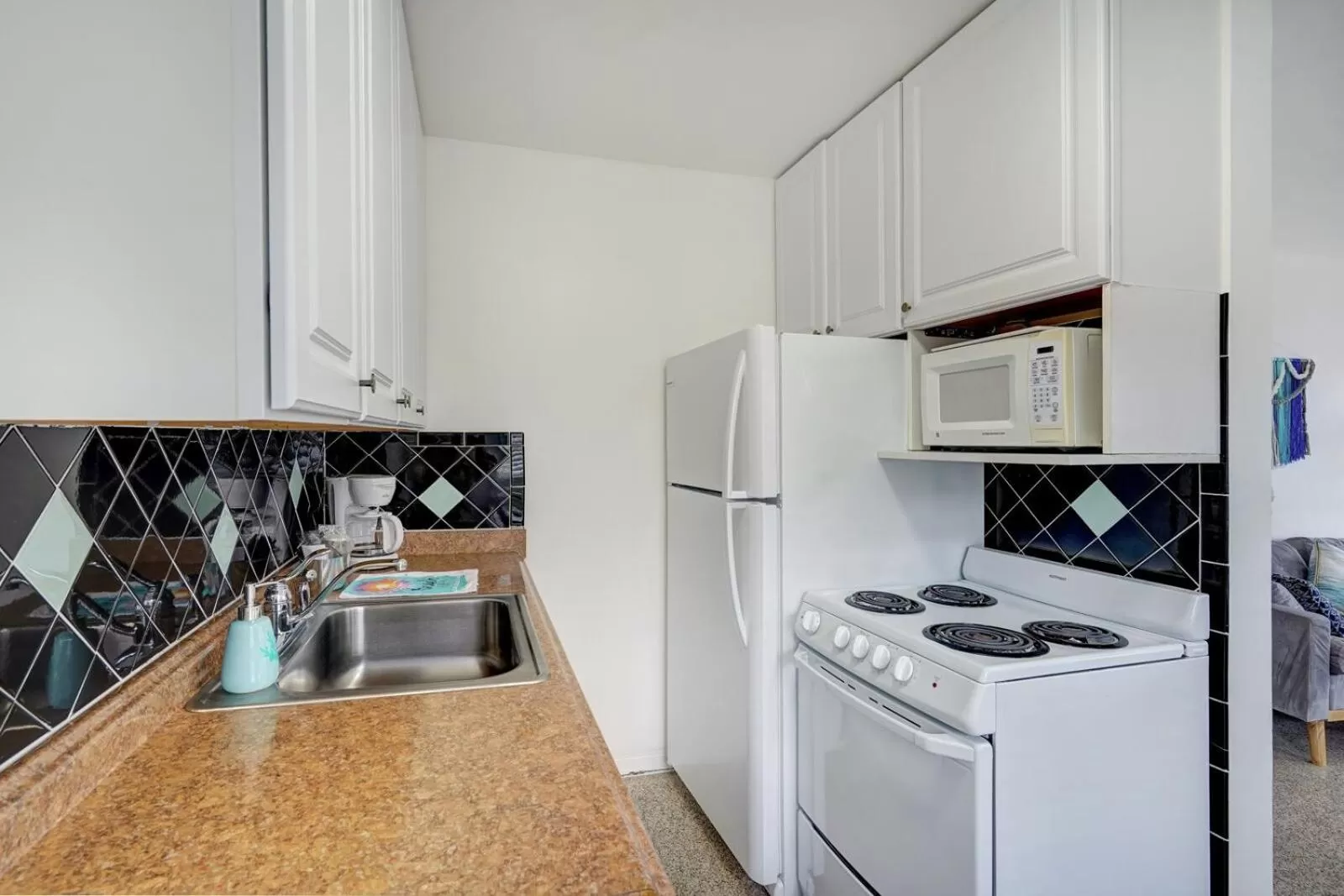 Kitchen or kitchenette in Sea Garden by the Sea