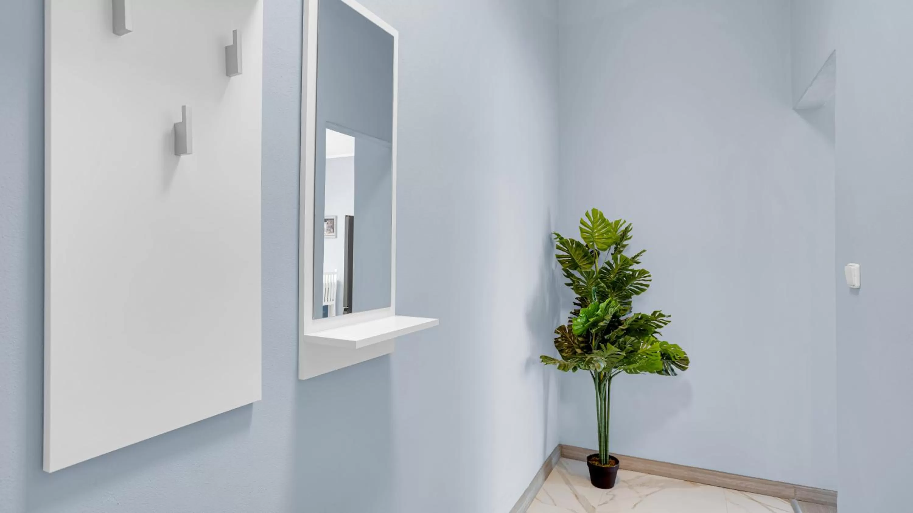 TV/Entertainment Center in Aphrodite Suite Hotel Karlovy Vary