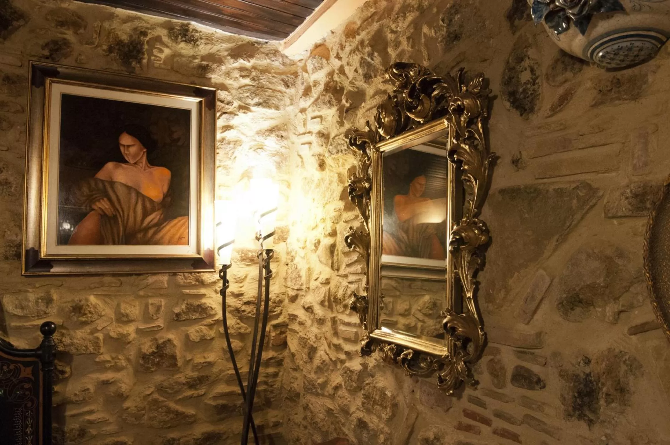 Decorative detail in Kimera