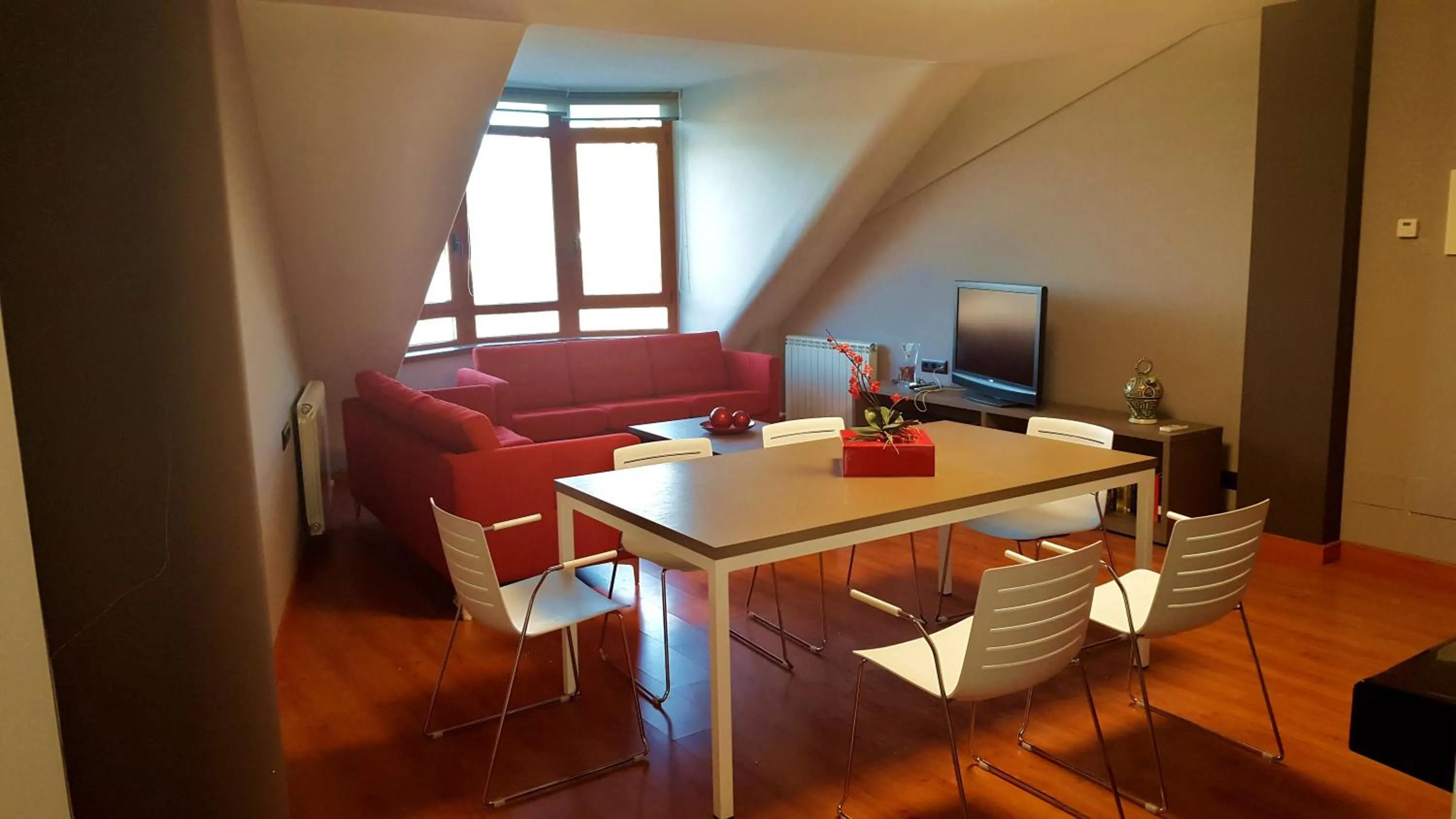 Dining area in Hotel Meson de L’Ainsa
