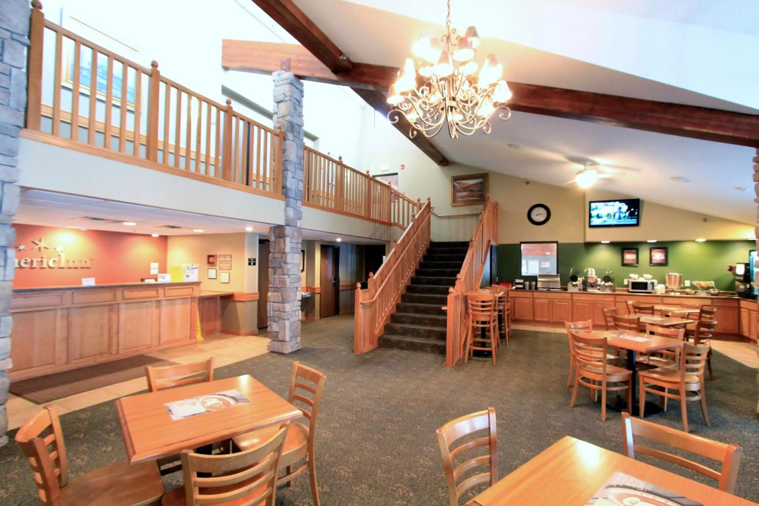 Restaurant/places to eat in AmericInn by Wyndham Cedar Rapids Airport
