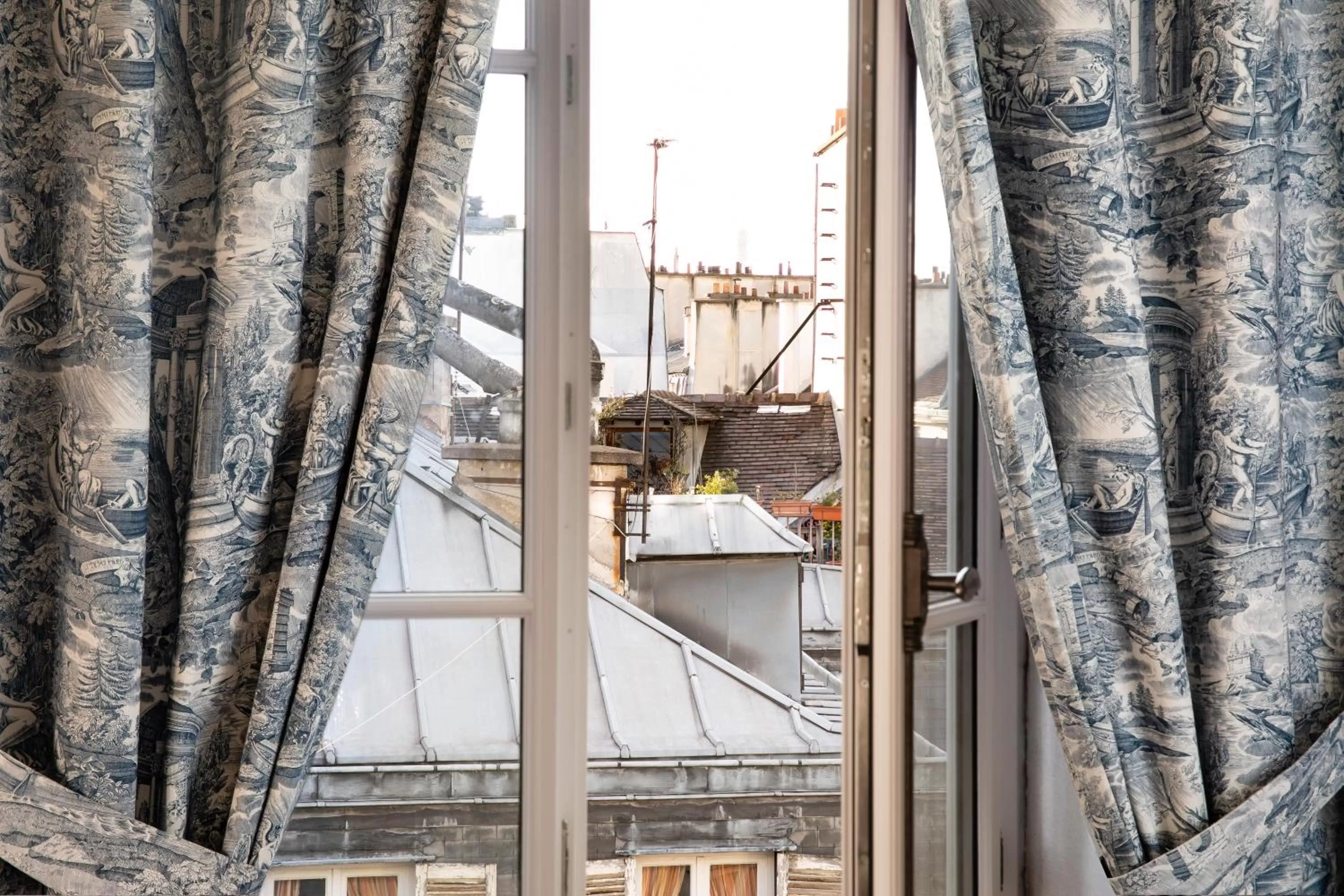 Landmark view in Odeon Hotel