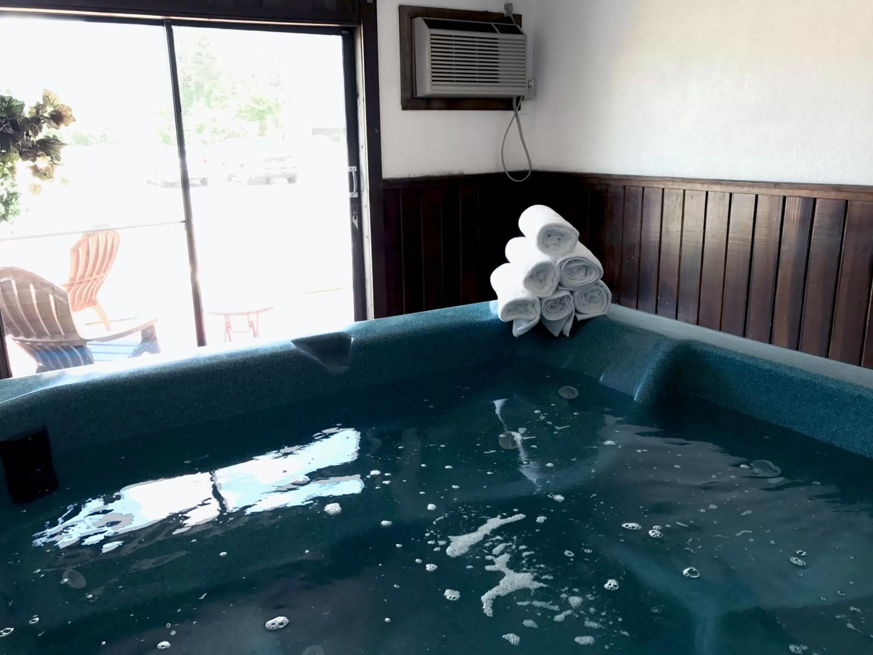 Entertainment in FairBridge Inn and Suites Sandpoint