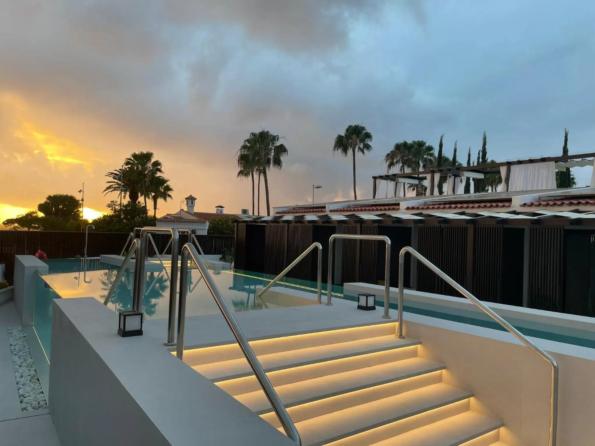 Natural landscape, Swimming Pool in Fahana - Gay Men Only