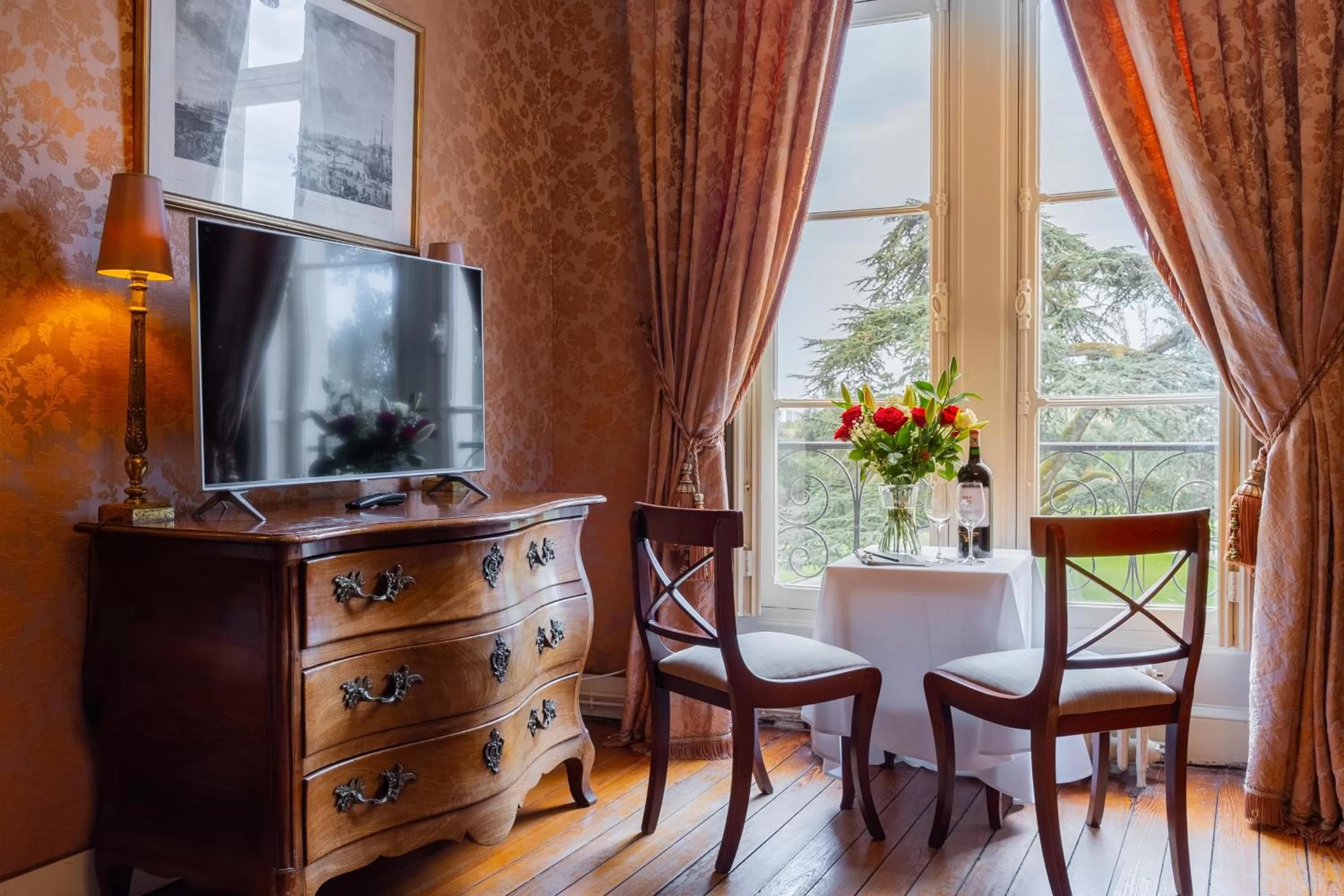 Decorative detail, Seating Area in Château Pape Clément