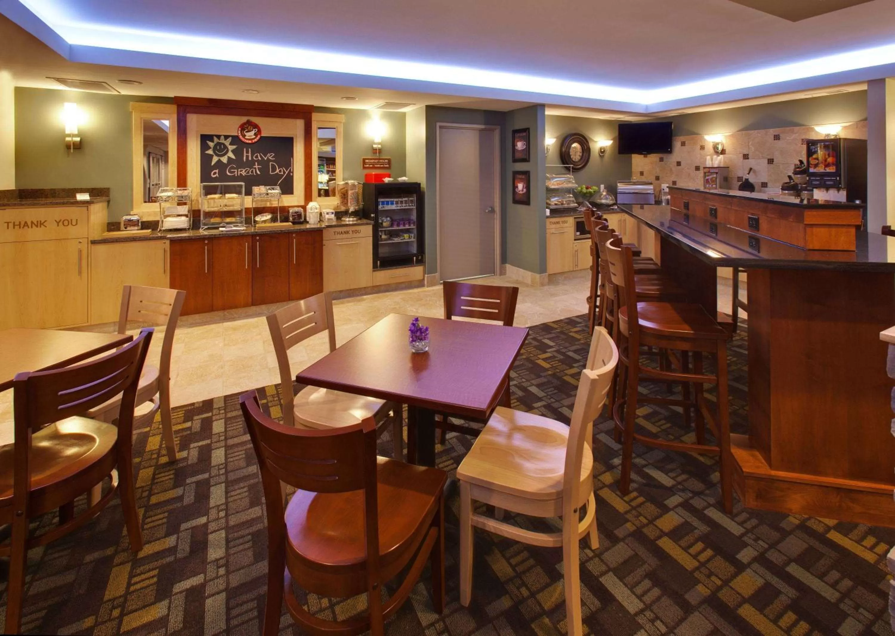 Restaurant/places to eat in AmericInn by Wyndham Fairfield