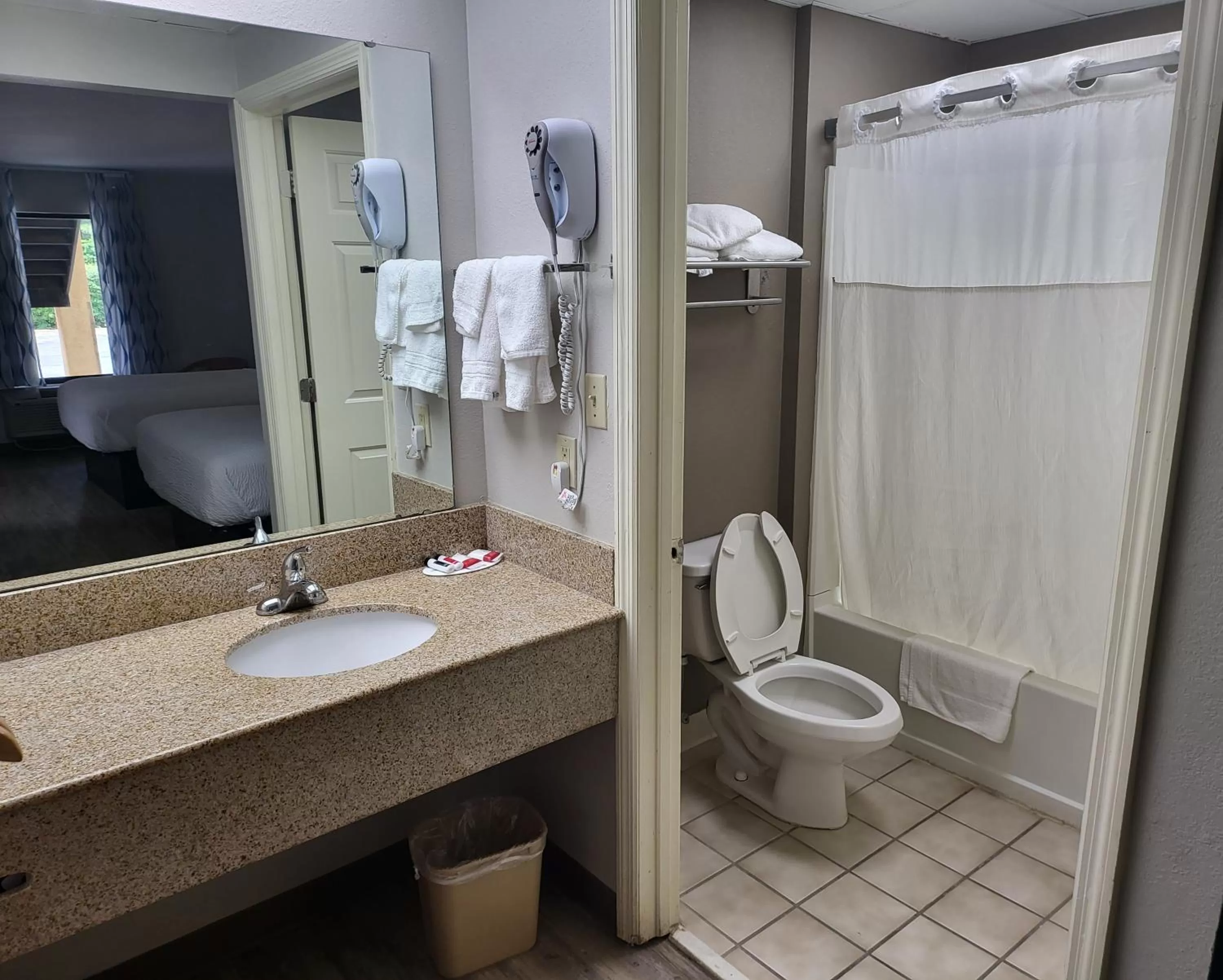 Days Inn by Wyndham Biscoe