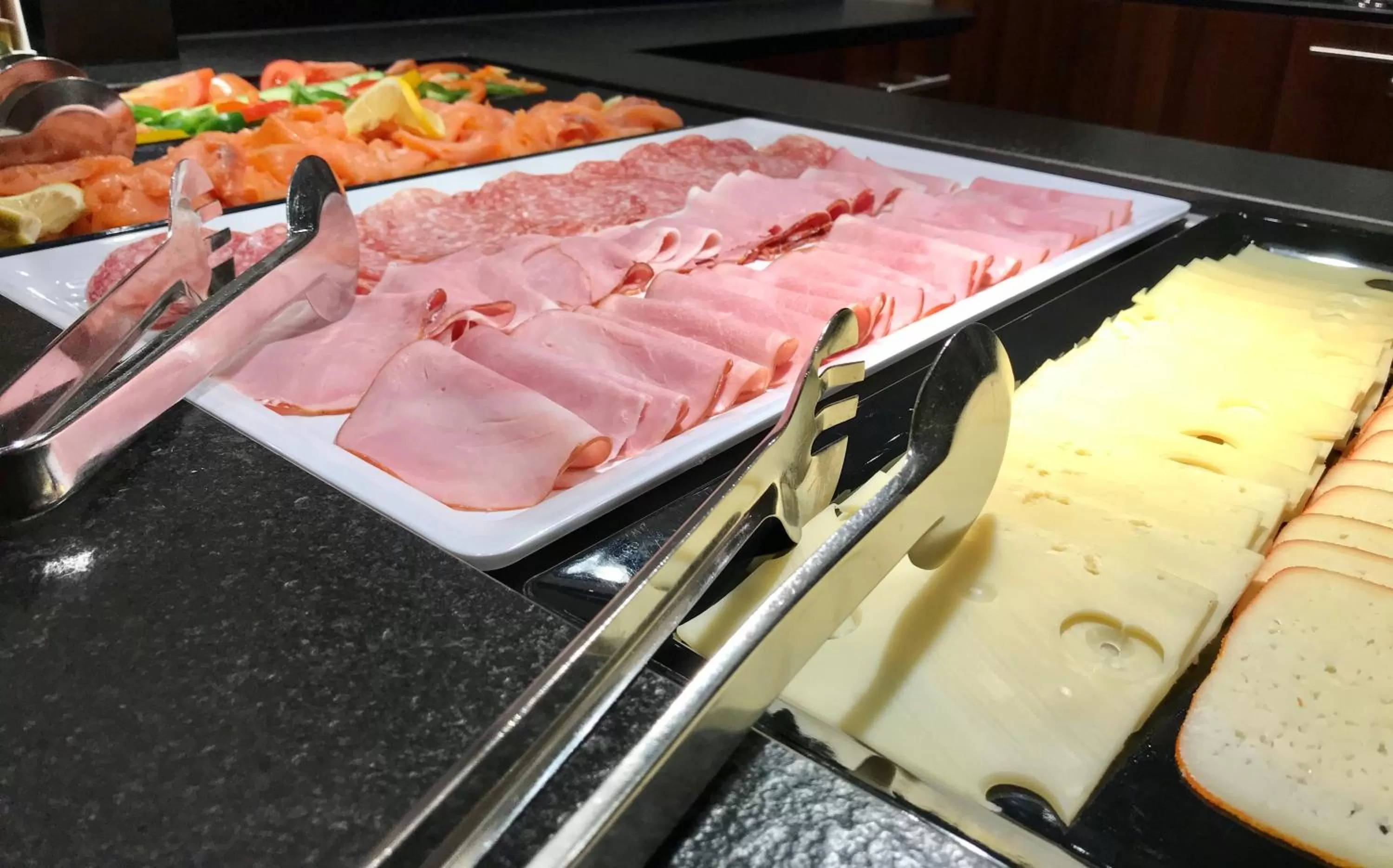 Breakfast in Parkhotel Hall in Tirol