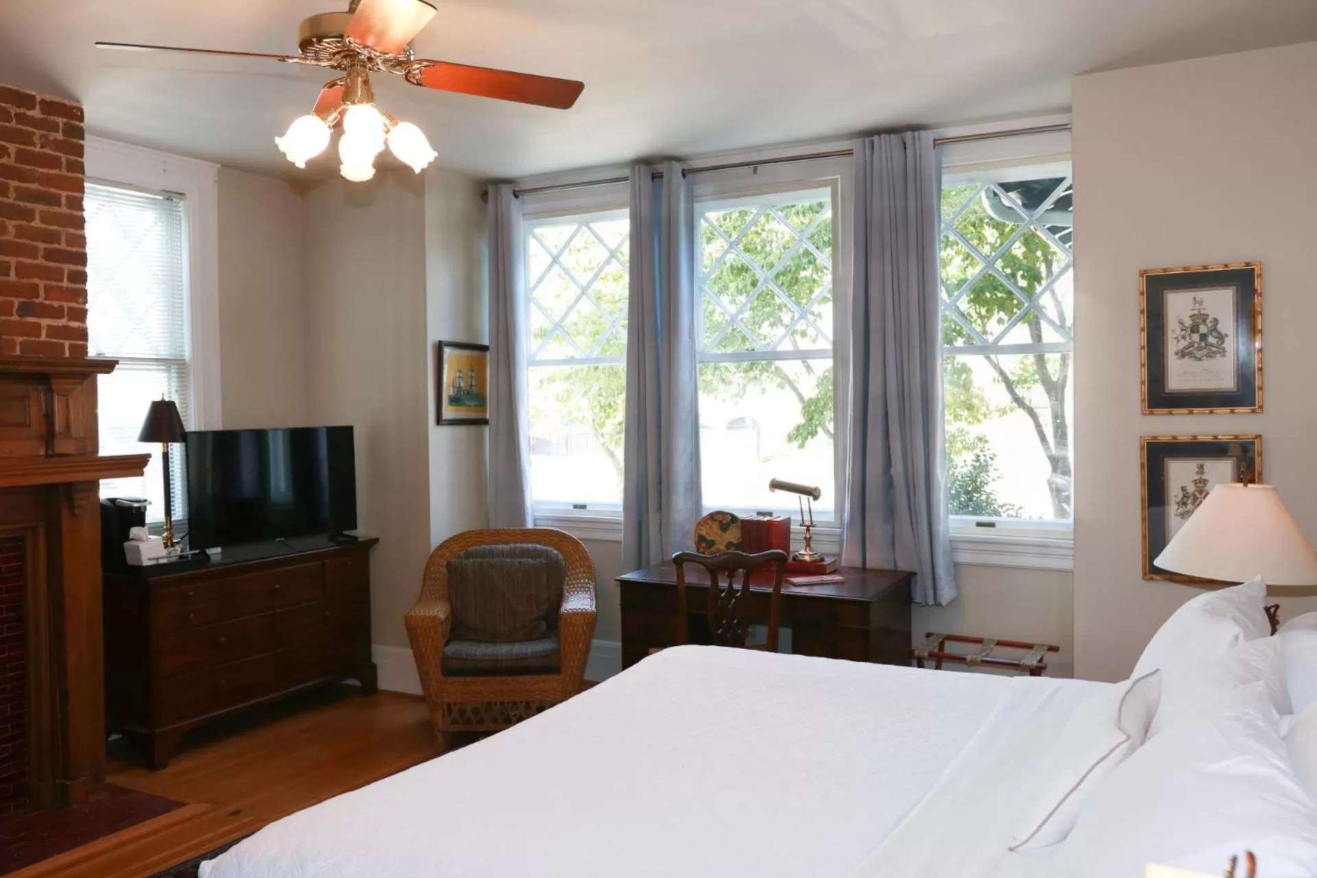 Bed in The Shaffner Inn