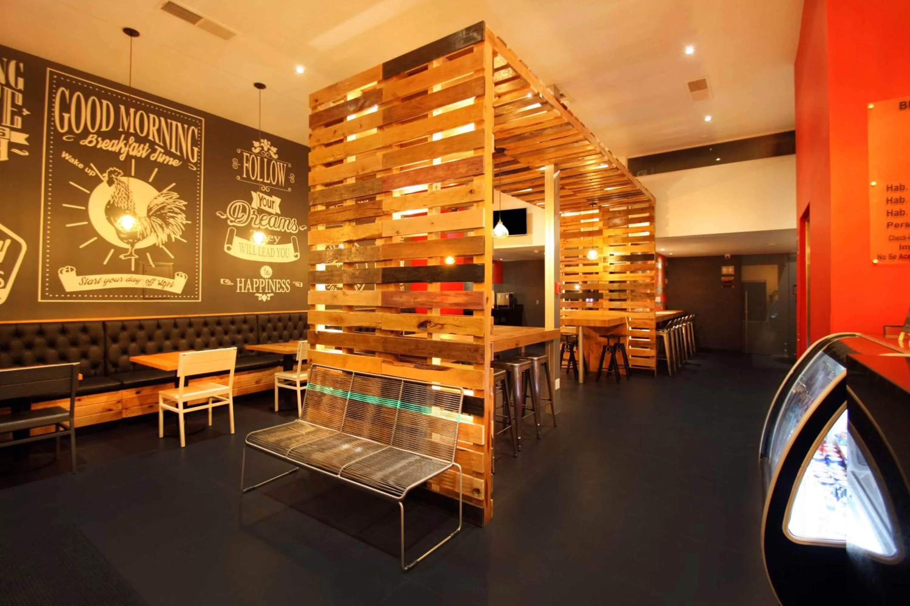 Lobby or reception in B my Hotel