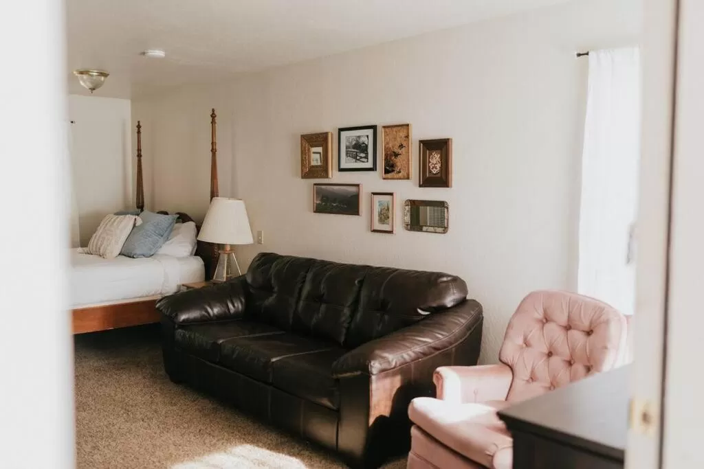 Living room in The Long Barn Lodge