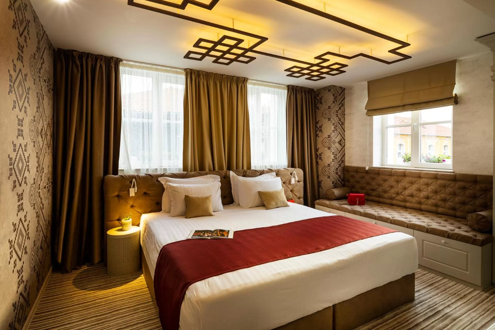 City view, Bed in Gallery 37 Powered by ASTON